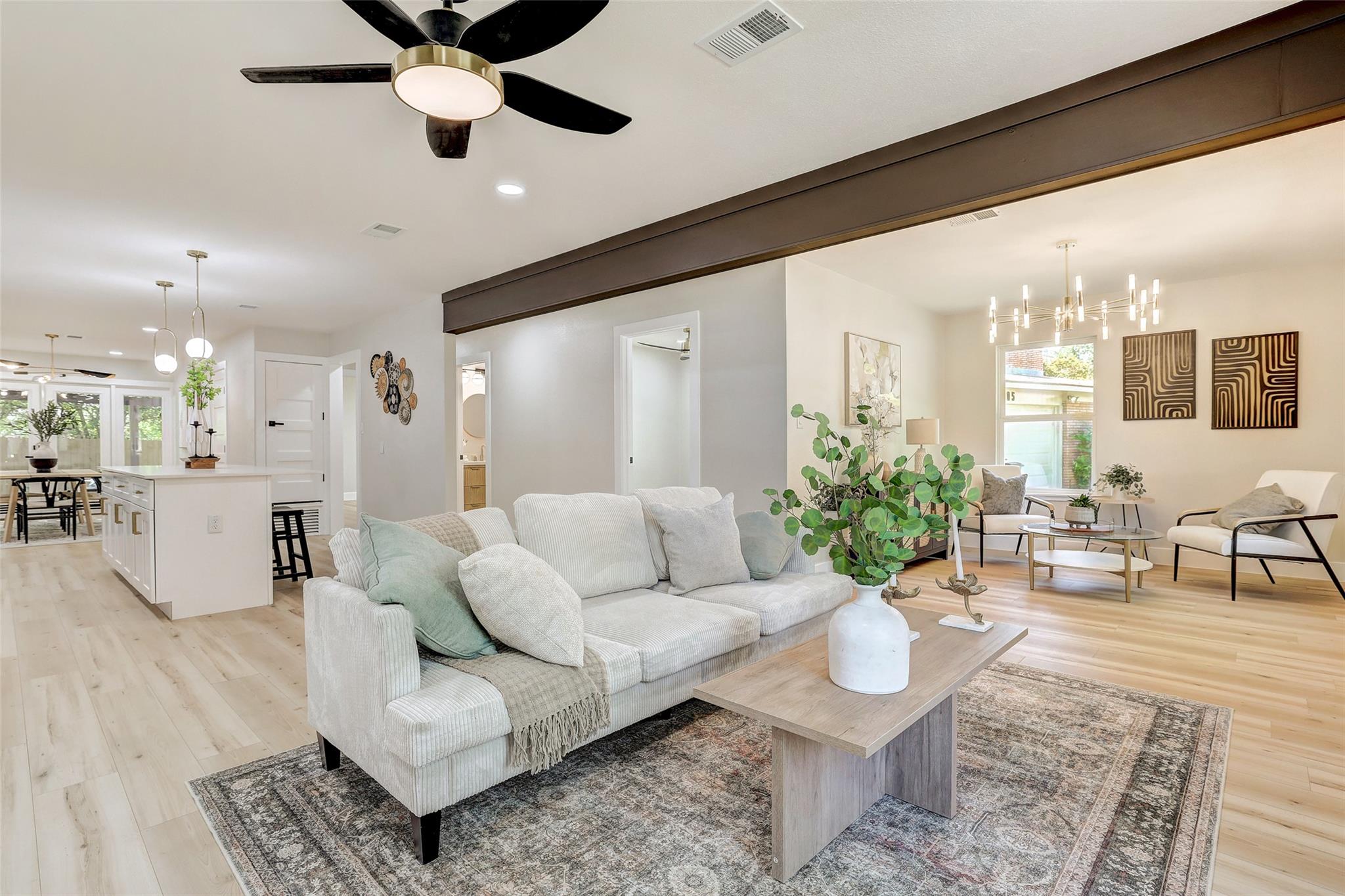 6007 Belfast Dr, Austin, TX 78723