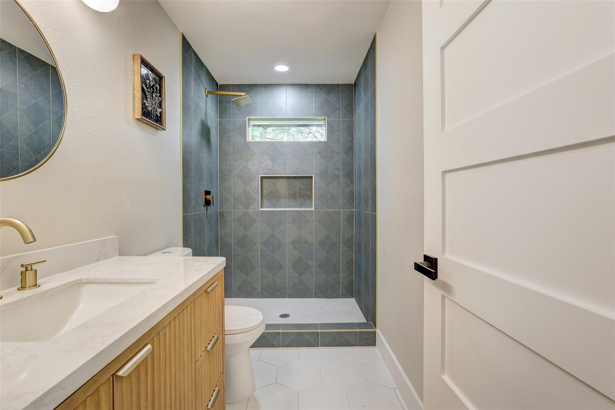 6007 Belfast Dr, Austin, TX 78723