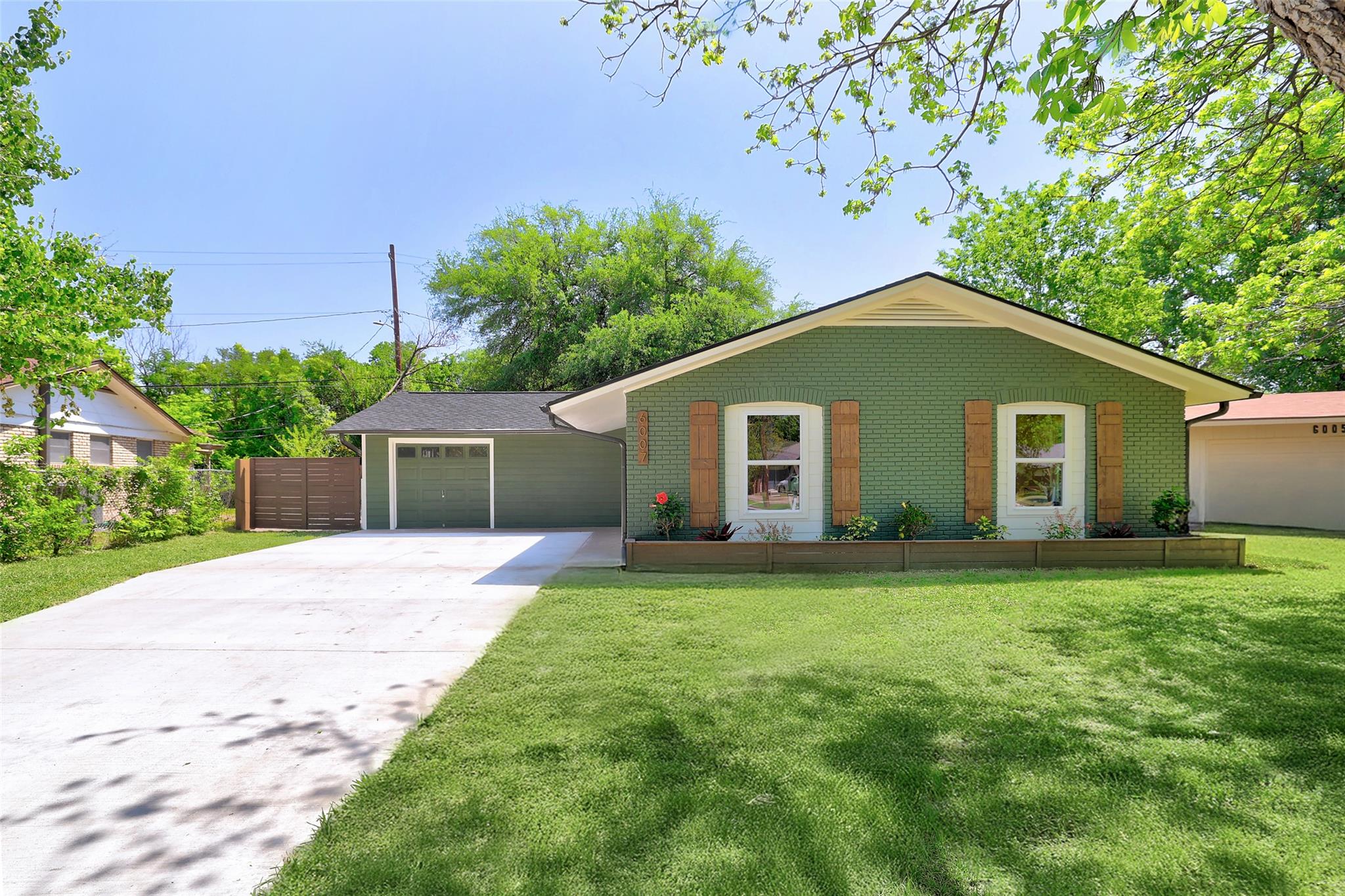 6007 Belfast Dr, Austin, TX 78723