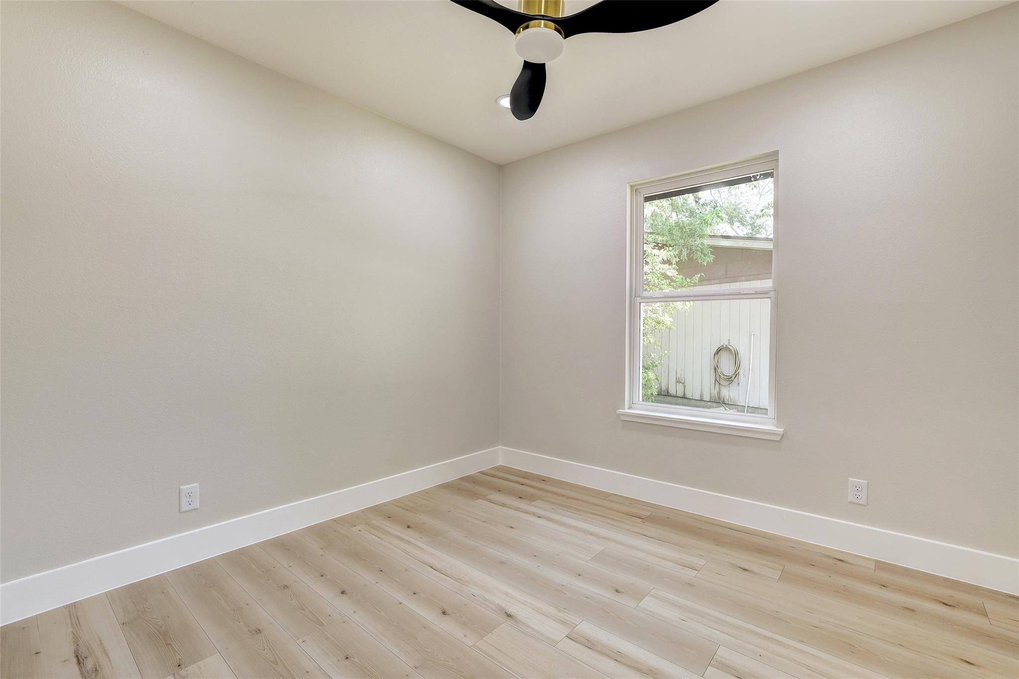 6007 Belfast Dr, Austin, TX 78723