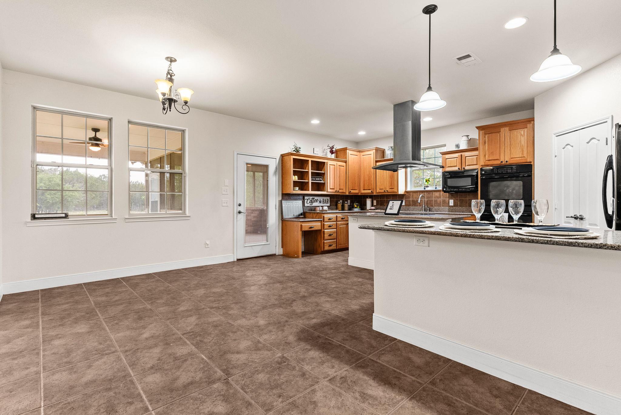 2800 Lomas Rodando Calzada Rd, Kempner, TX 76539