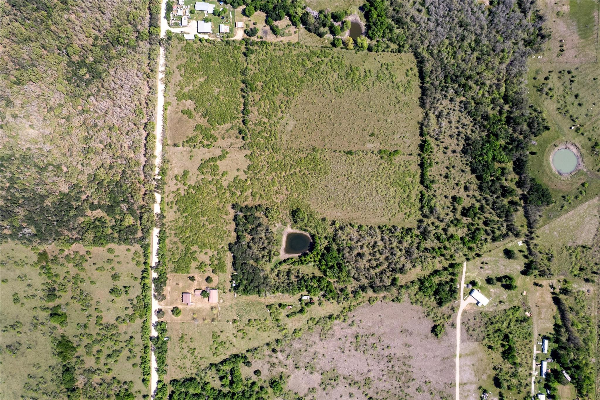 523 County Road 414, Buckholts, TX 76518