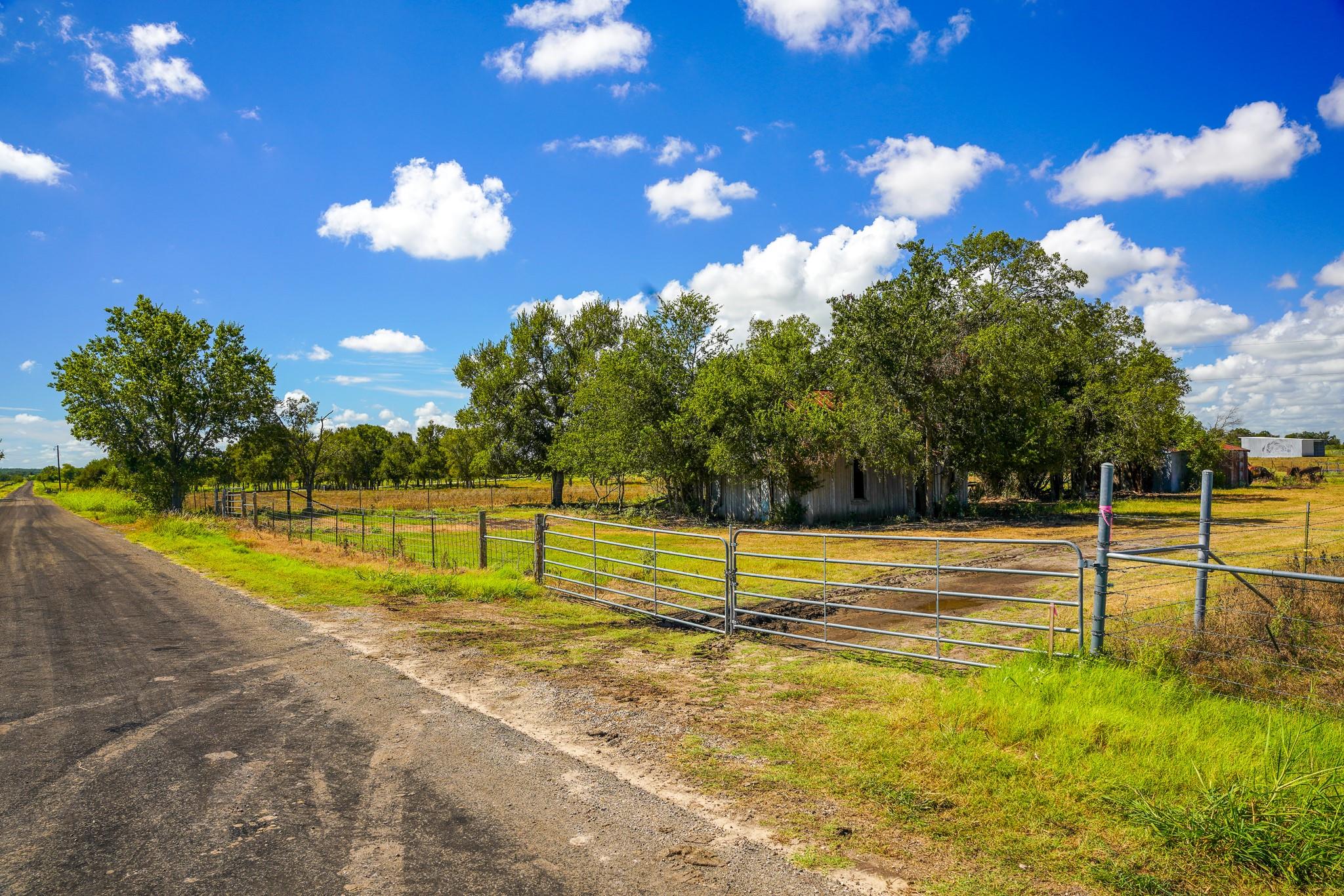 0 Tract 1 CR 470 - Ctr, Coupland, TX 78615