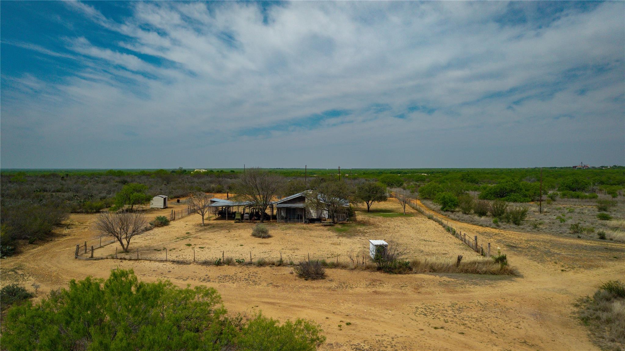 1500 N FM 1407, Carrizo Springs, TX 78839