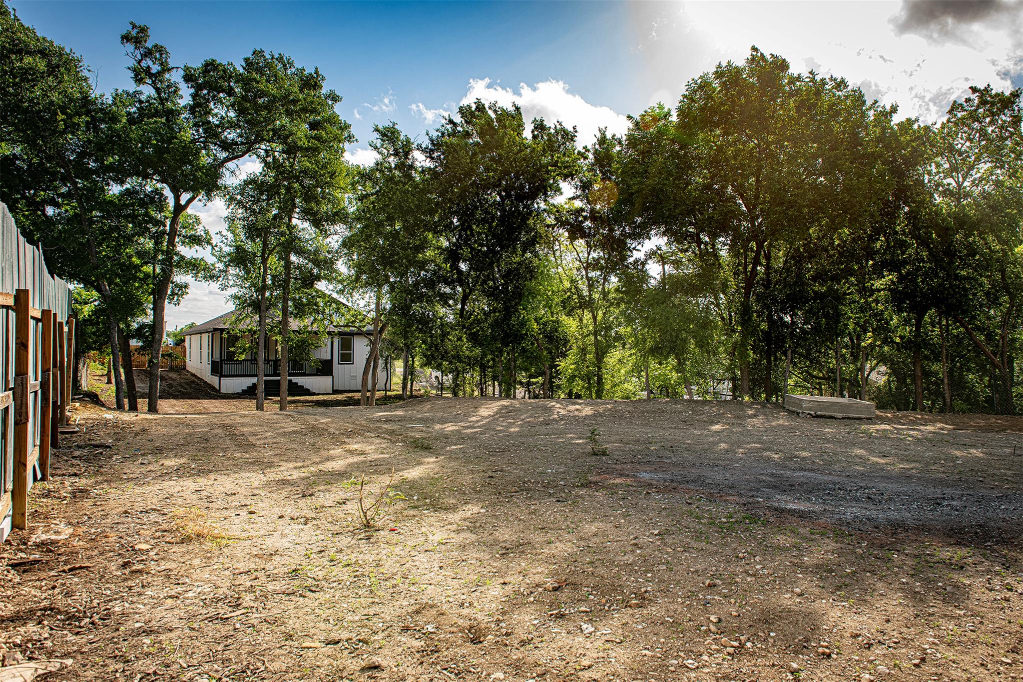 106 Passion Vine Rd, Dale, TX 78616