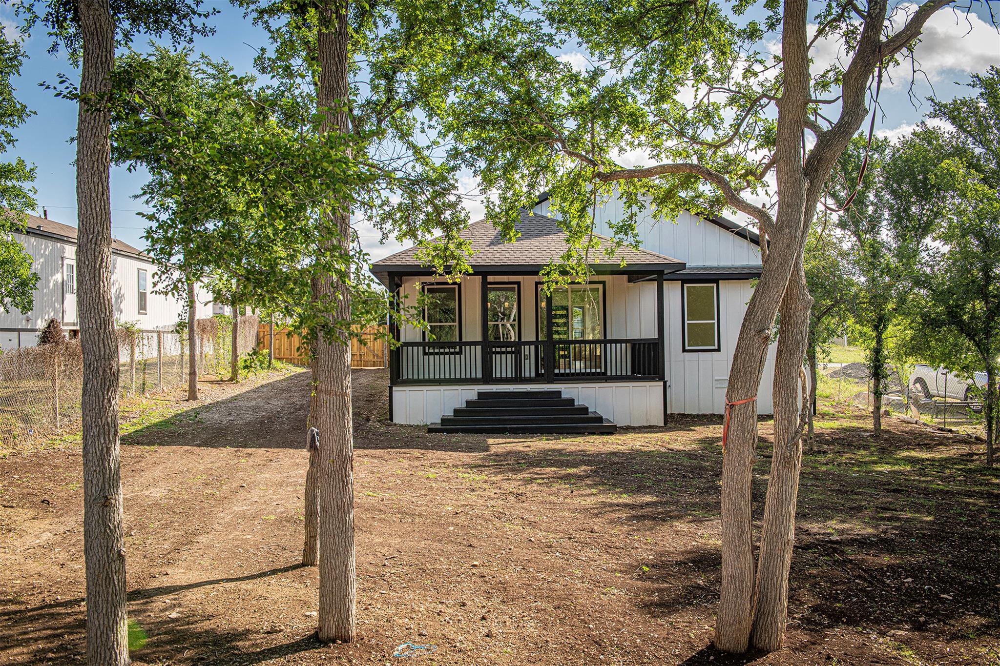 106 Passion Vine Rd, Dale, TX 78616