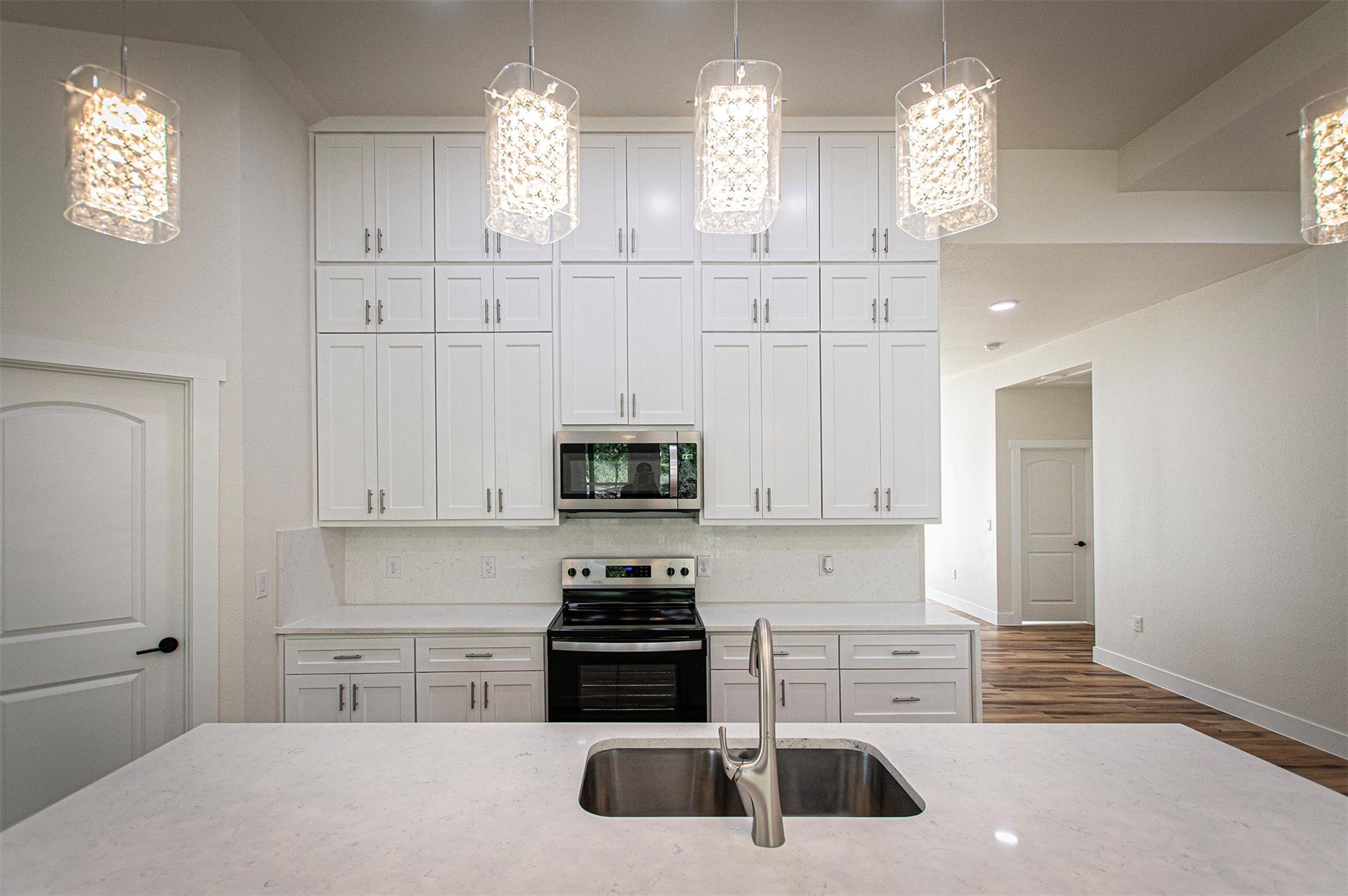 106 Passion Vine Rd, Dale, TX 78616