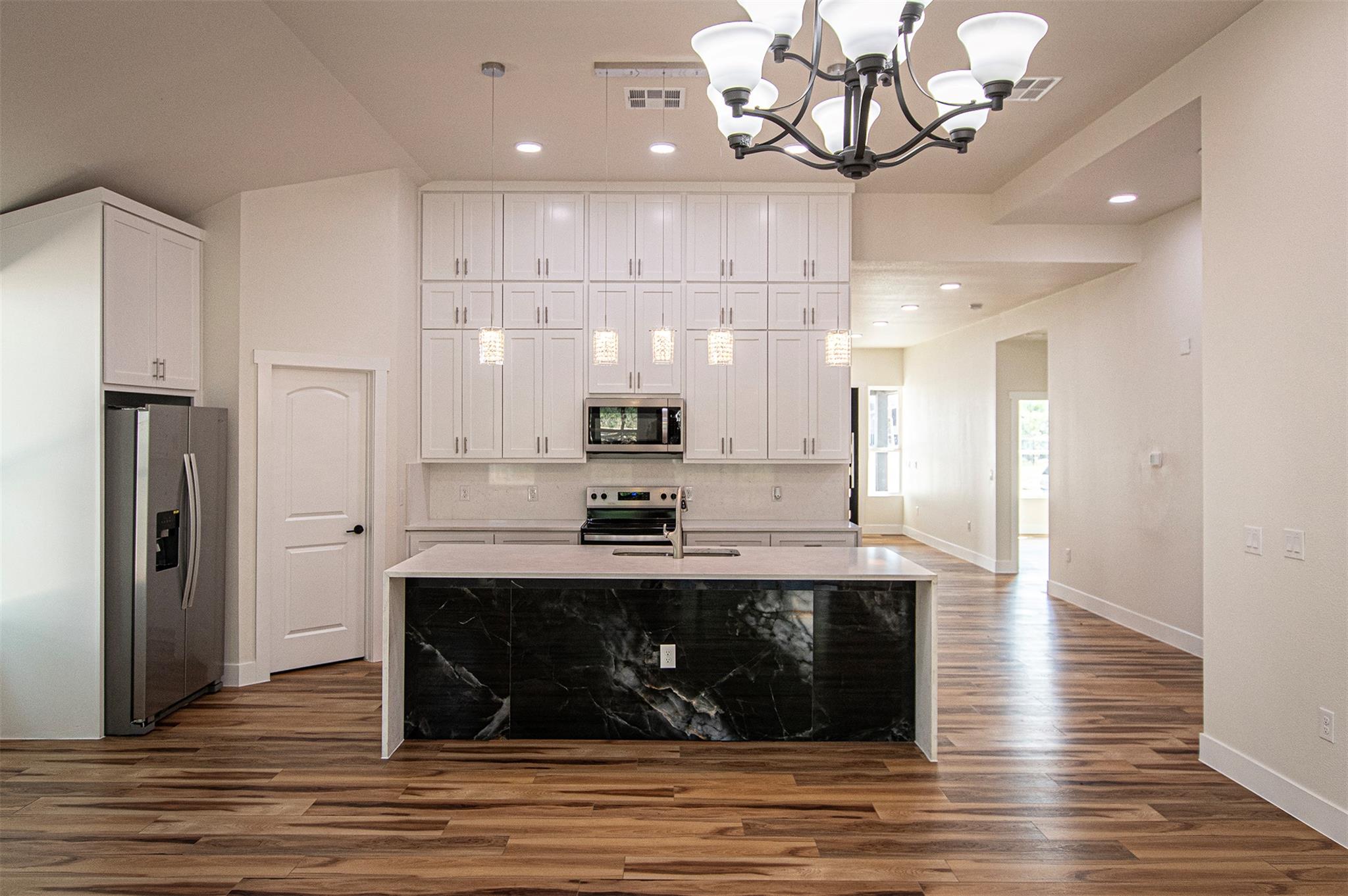 106 Passion Vine Rd, Dale, TX 78616