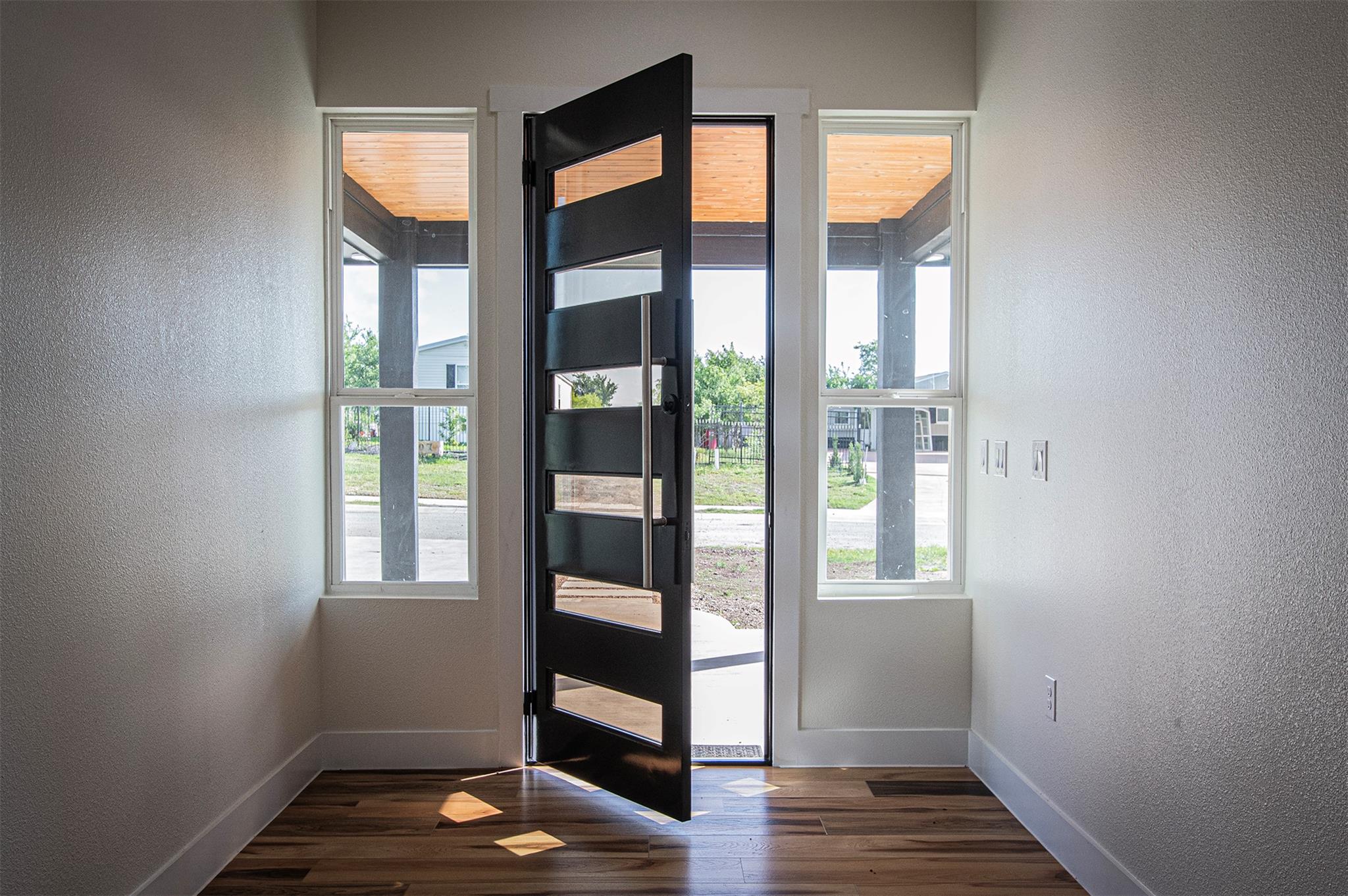 106 Passion Vine Rd, Dale, TX 78616