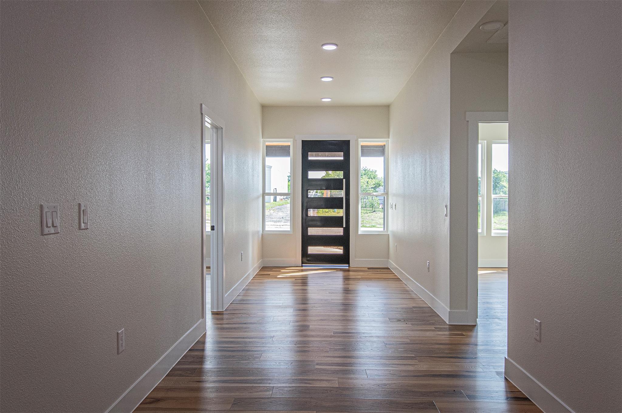 106 Passion Vine Rd, Dale, TX 78616