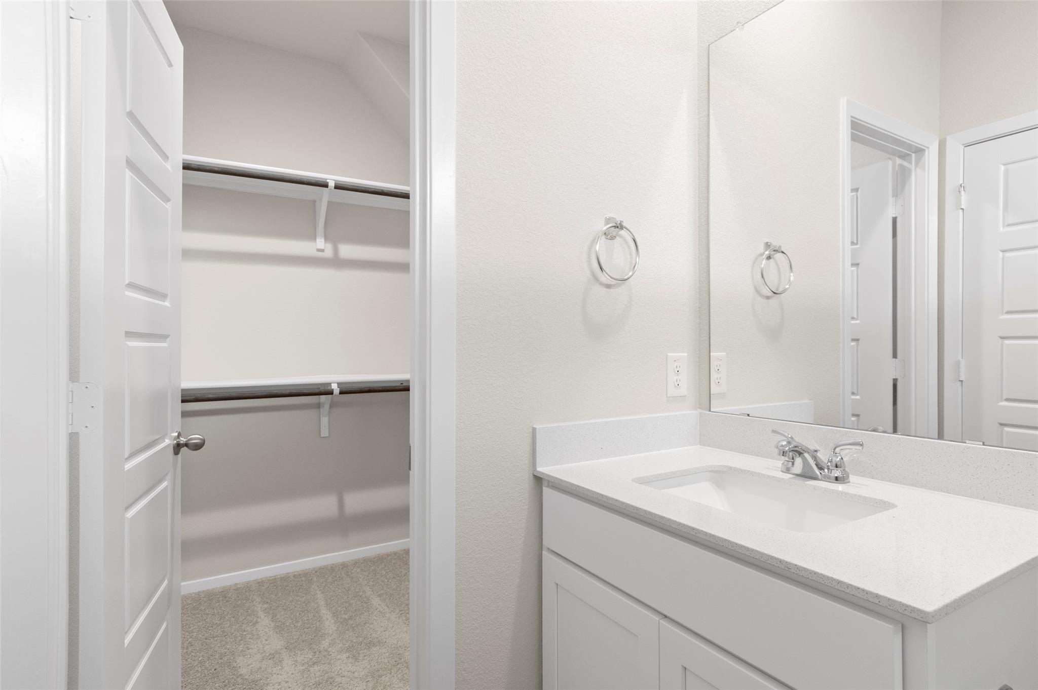 3013 Winding Creek Rd, Kyle, TX 78640