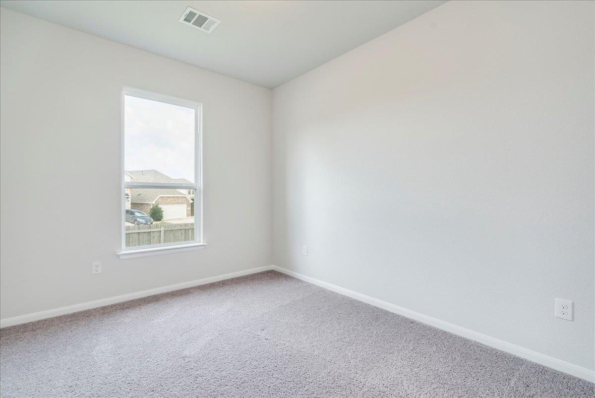 518 Algaroba Loop, Buda, TX 78610