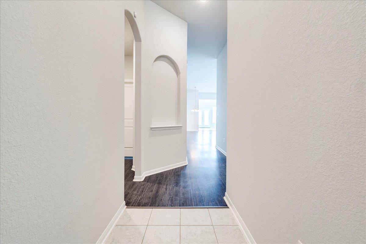518 Algaroba Loop, Buda, TX 78610