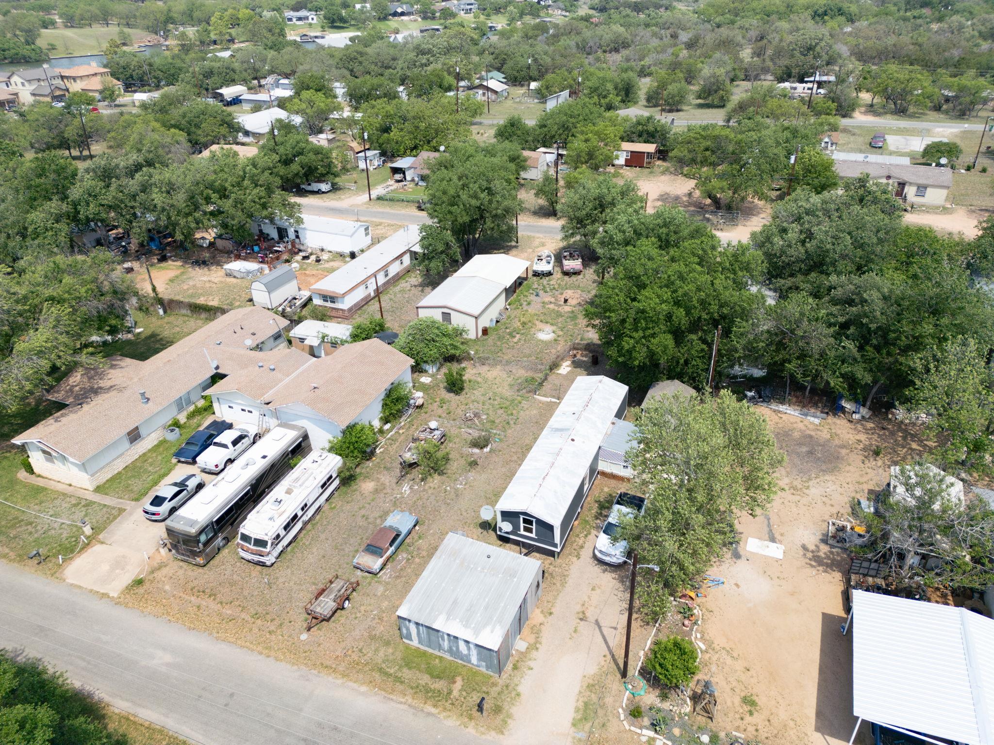 1052 Apache Dr, Burnet, TX 78611