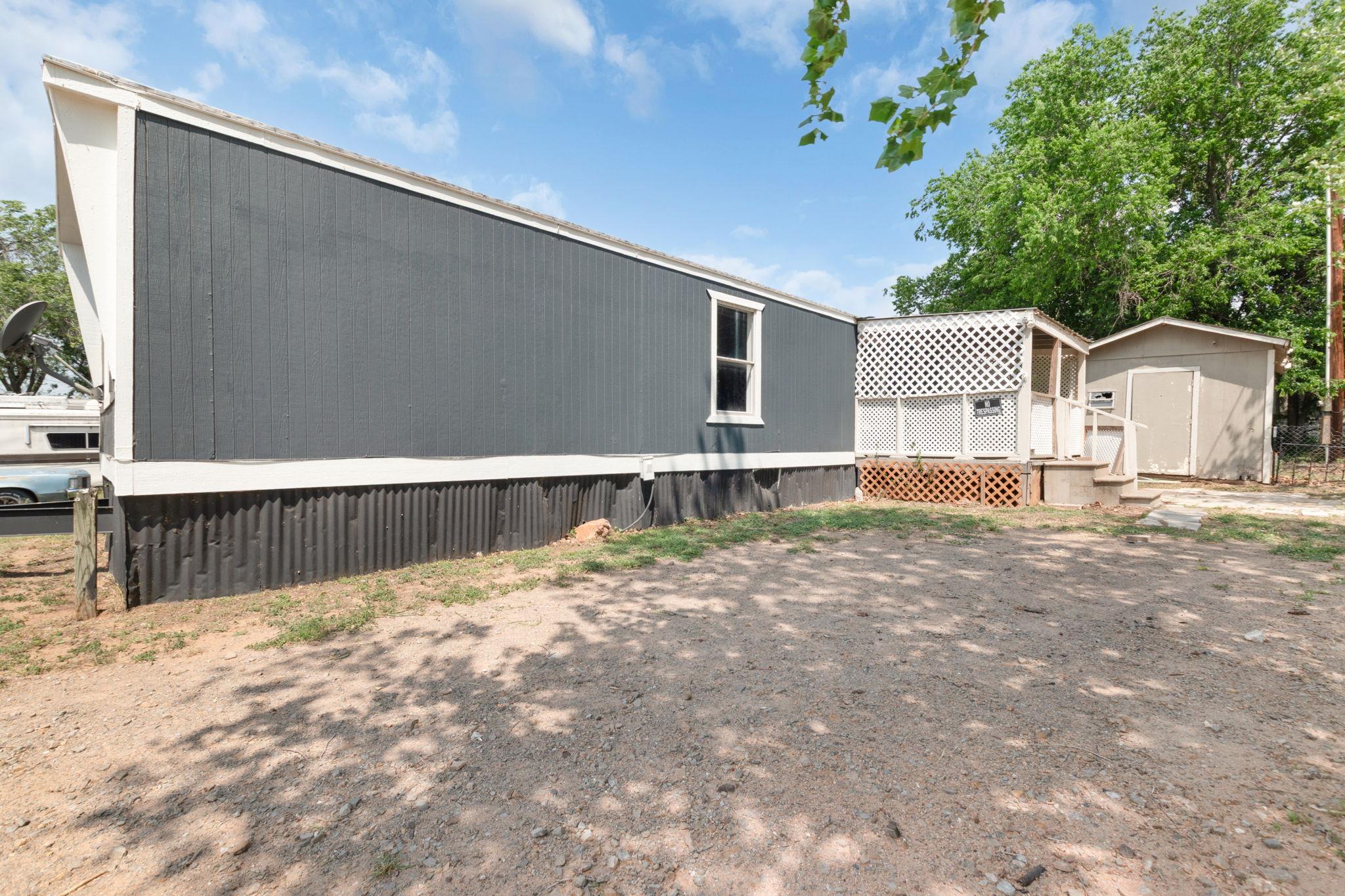 1052 Apache Dr, Burnet, TX 78611