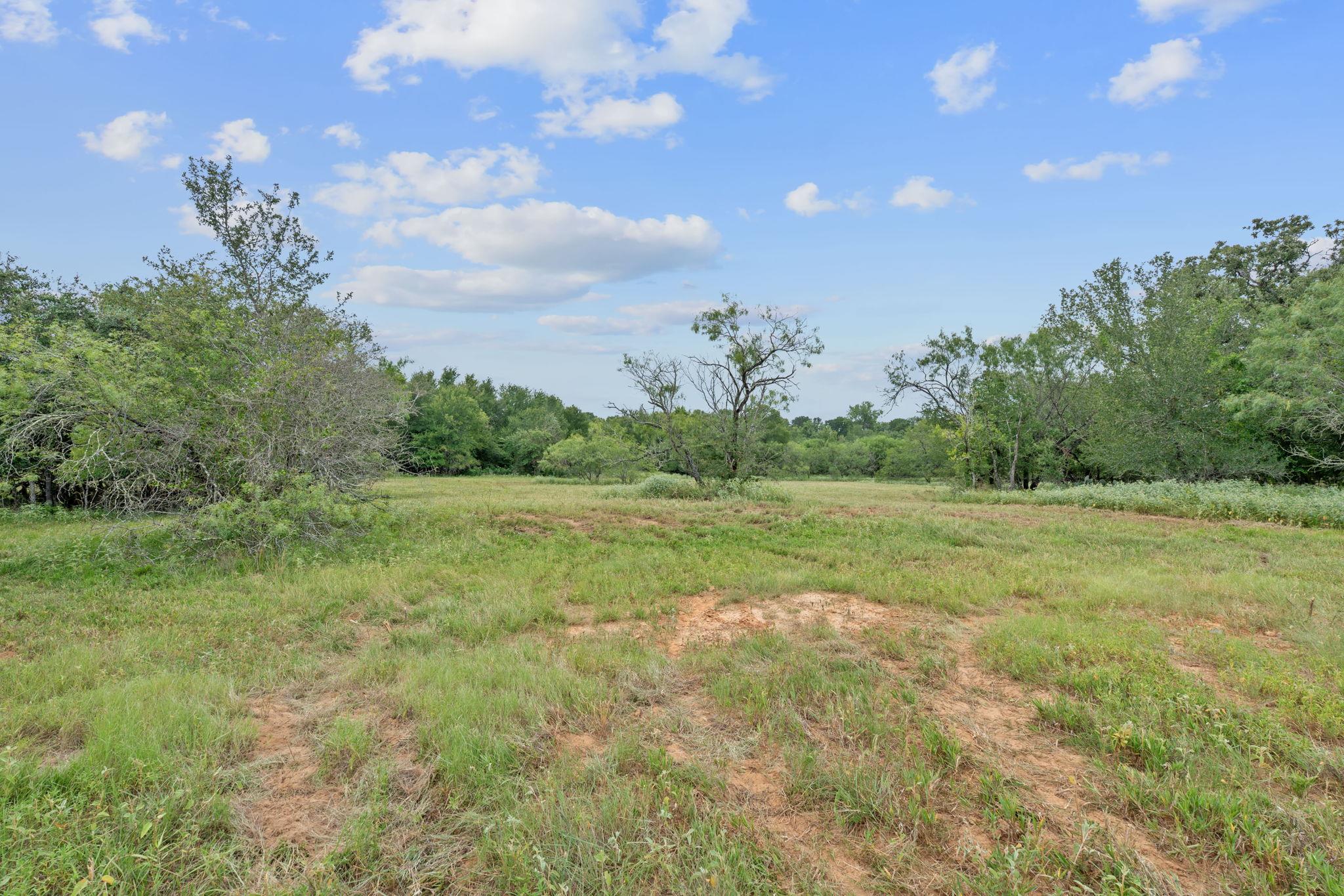 3597 Baker Rd, Kingsbury, TX 78638