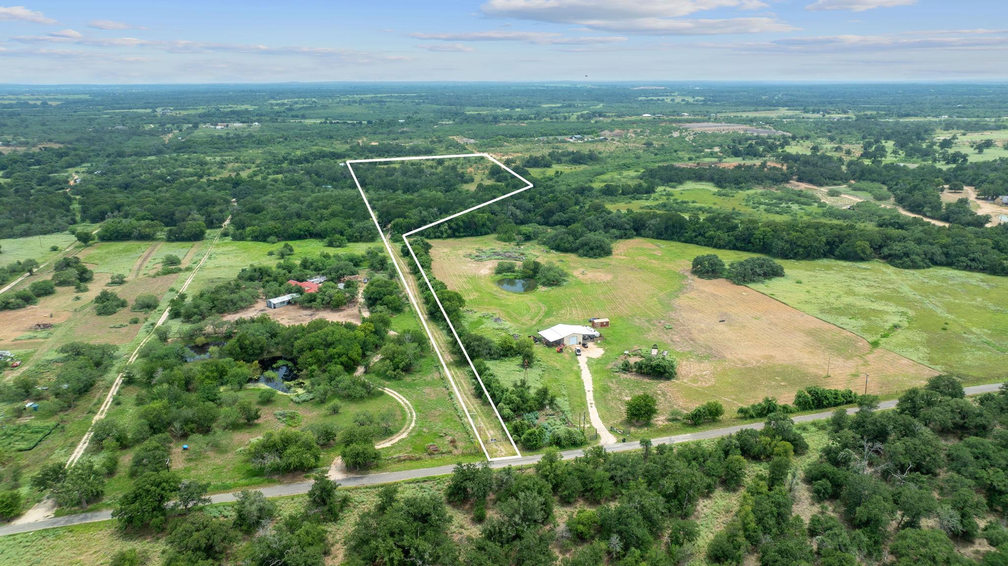 3597 Baker Rd, Kingsbury, TX 78638