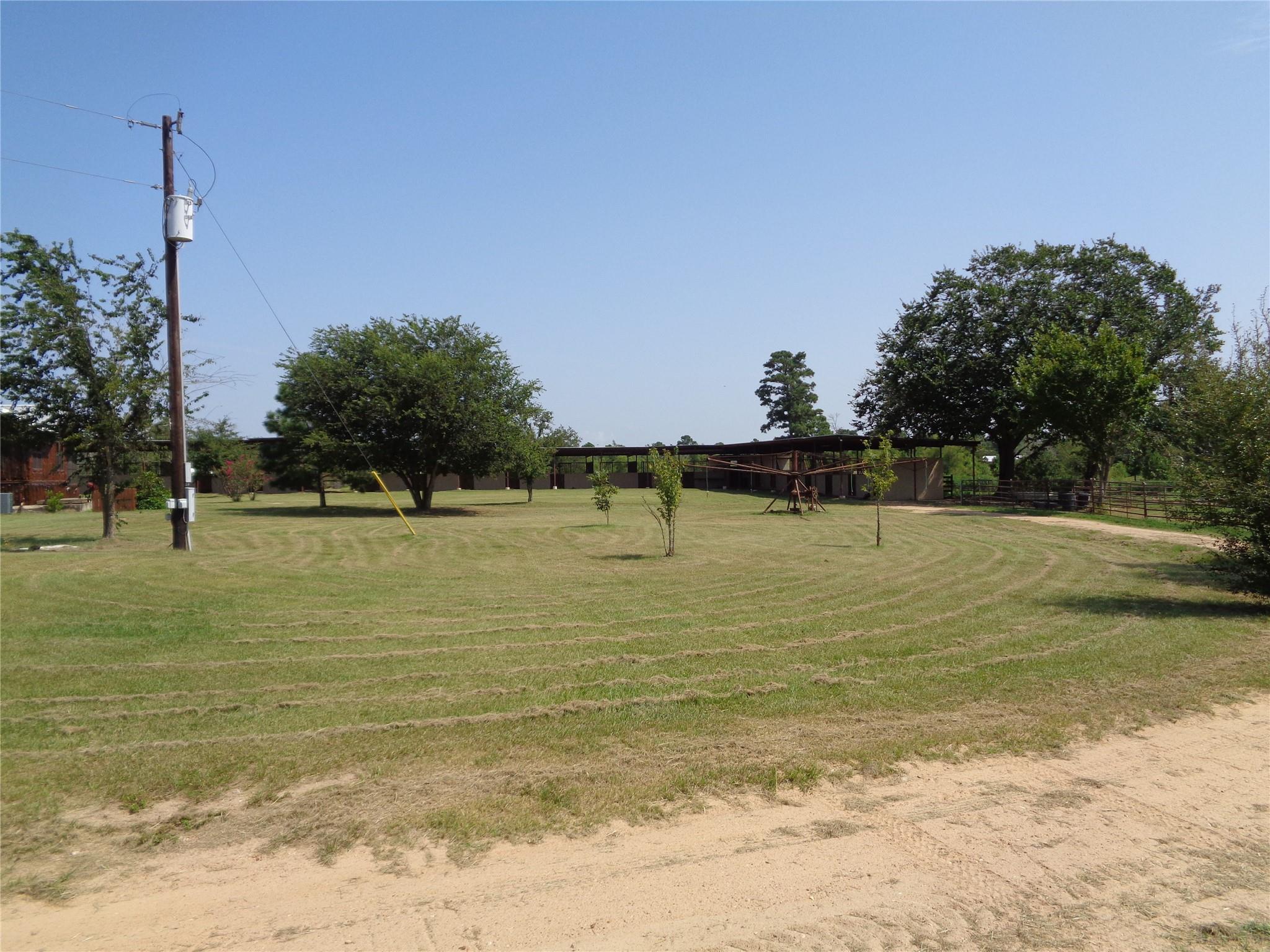 131 Cardinal Dr # B, Paige, TX 78659