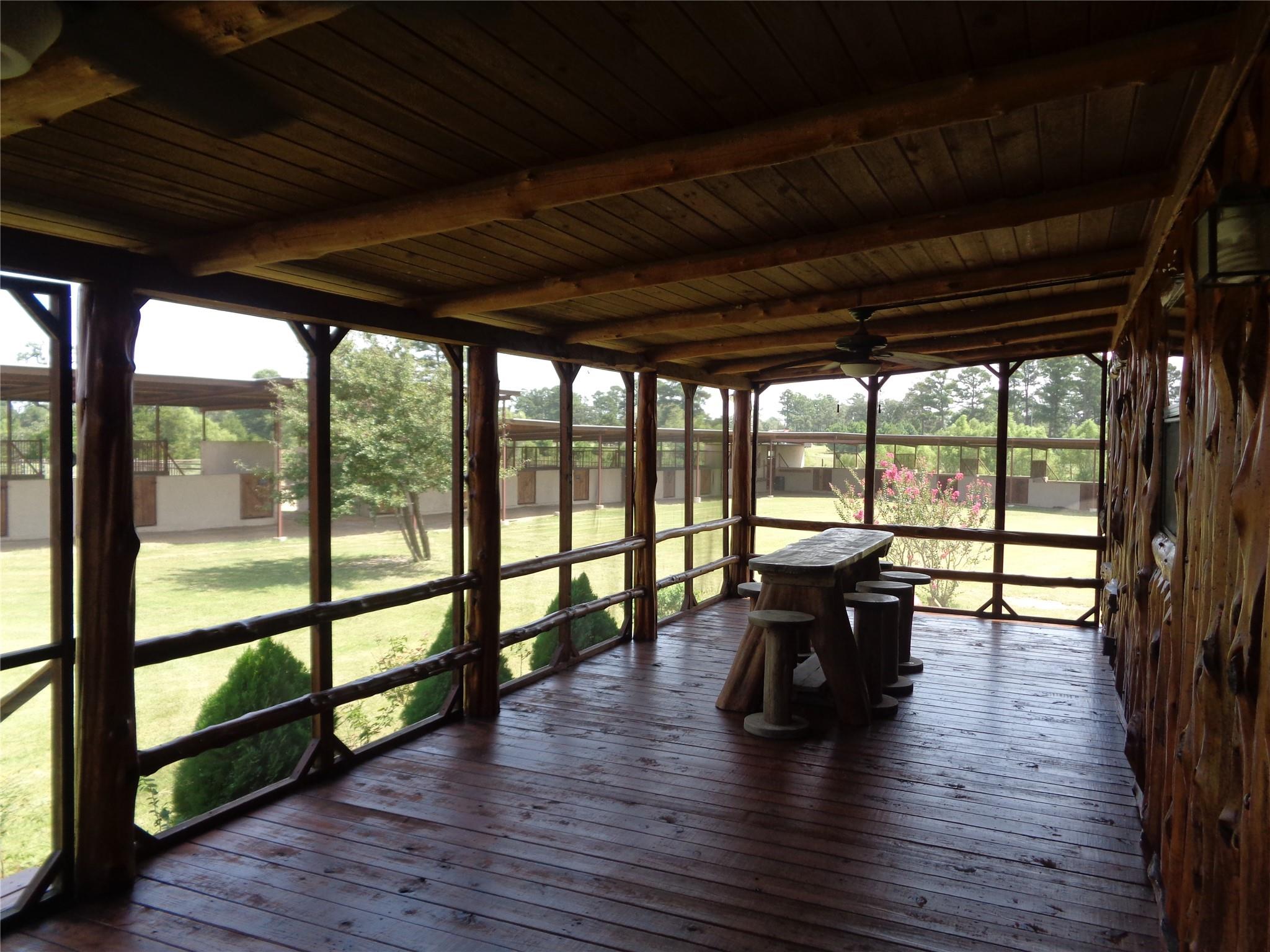 131 Cardinal Dr # B, Paige, TX 78659