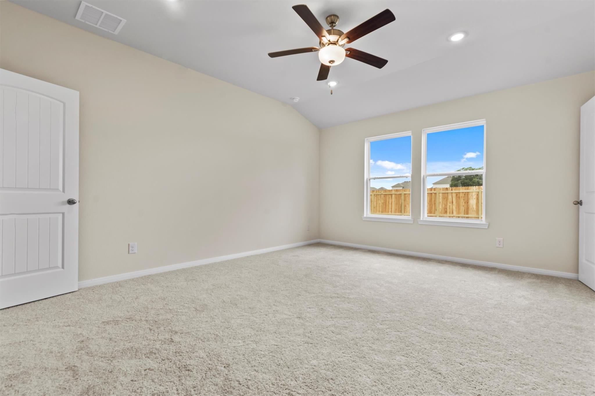 237 Ironshoe Trl, Liberty Hill, TX 78642