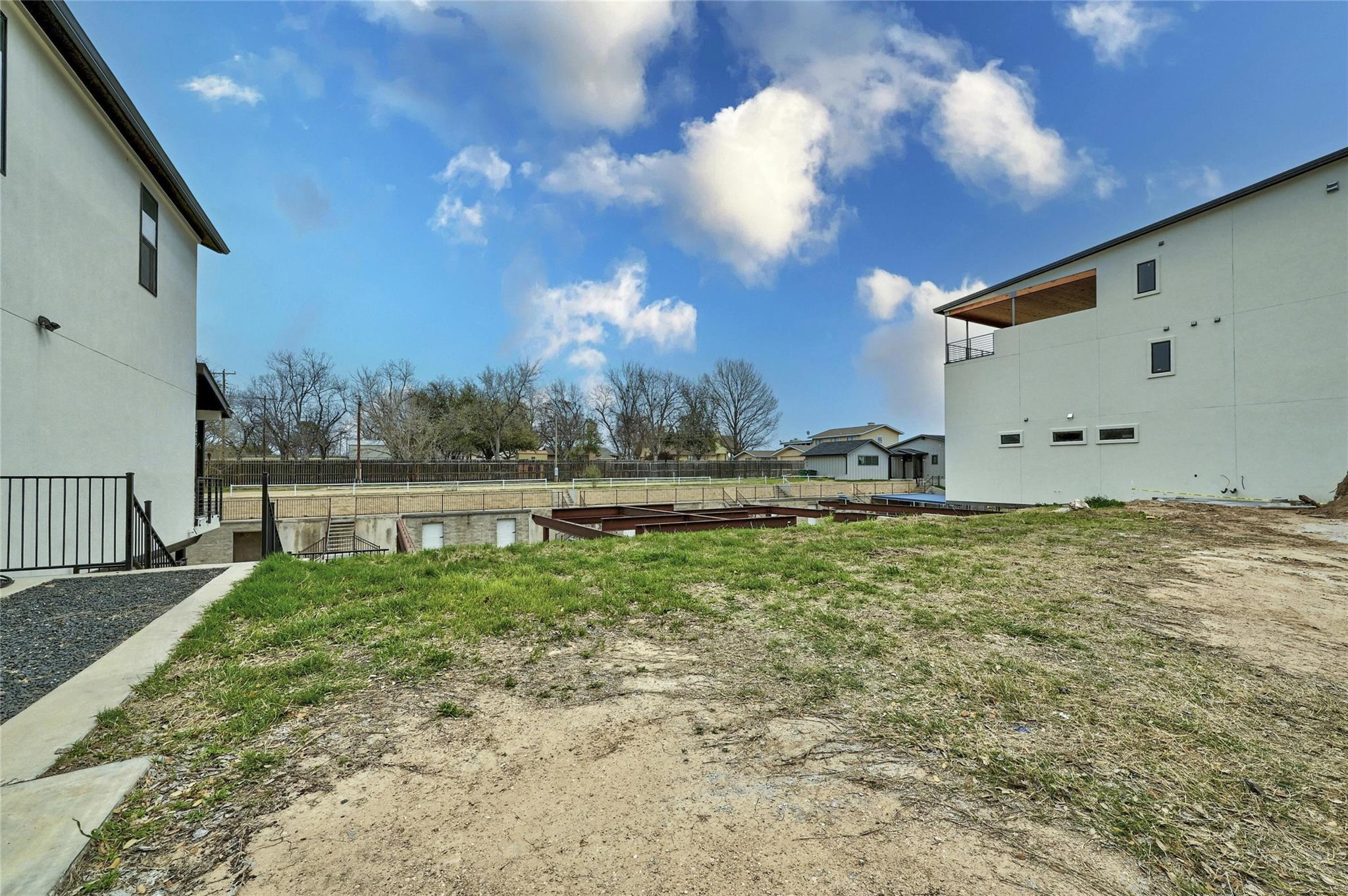 940 Euel Moore Dr # 3, Kingsland, TX 78639