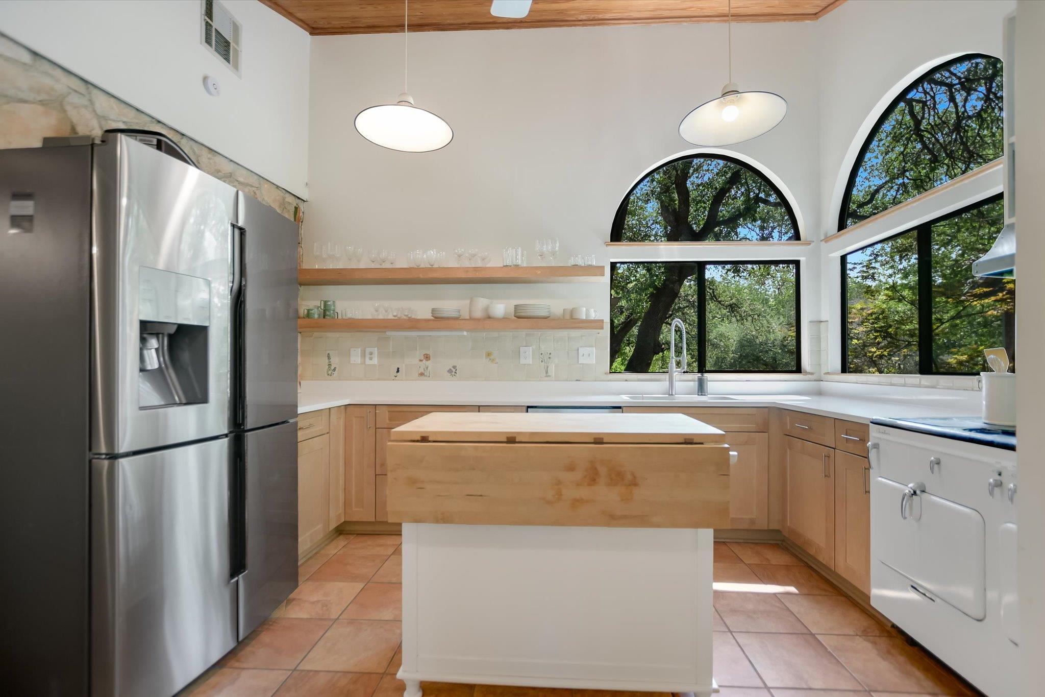 505 Deer Lake Rd, Wimberley, TX 78676