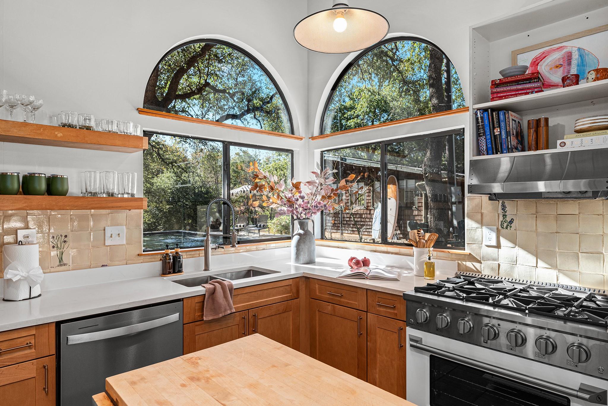 505 Deer Lake Rd, Wimberley, TX 78676