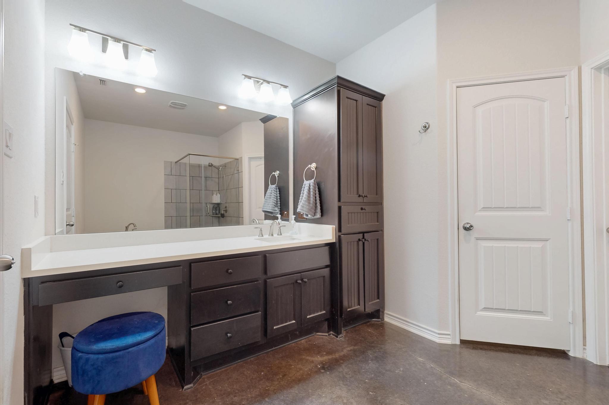 1700 County Road 445, Taylor, TX 76574