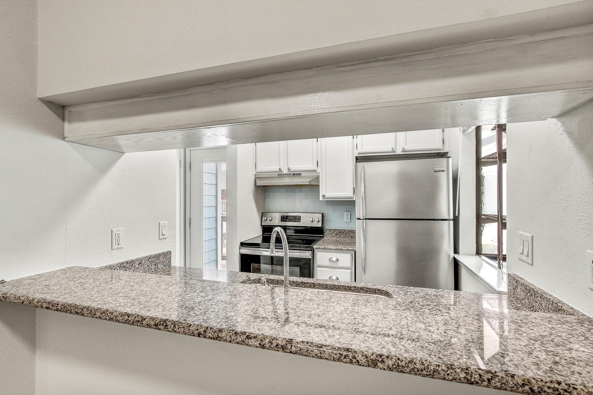 2215 Post Rd # 2022, Austin, TX 78704