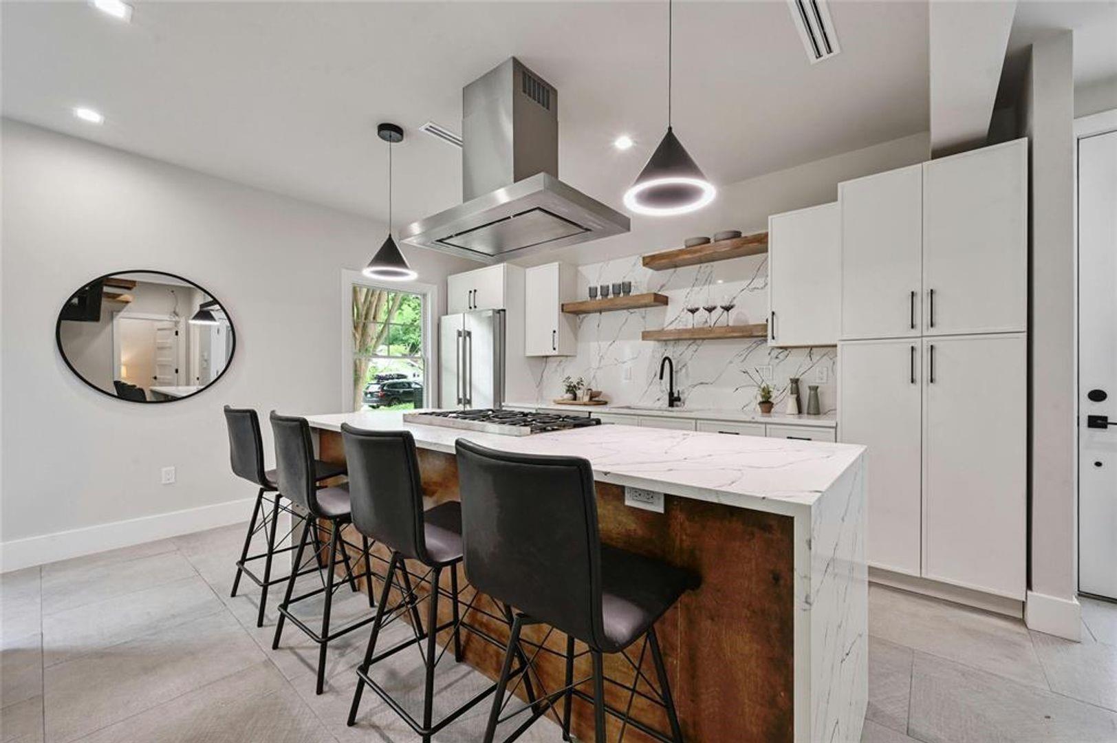 1109 W Annie St # B, Austin, TX 78704