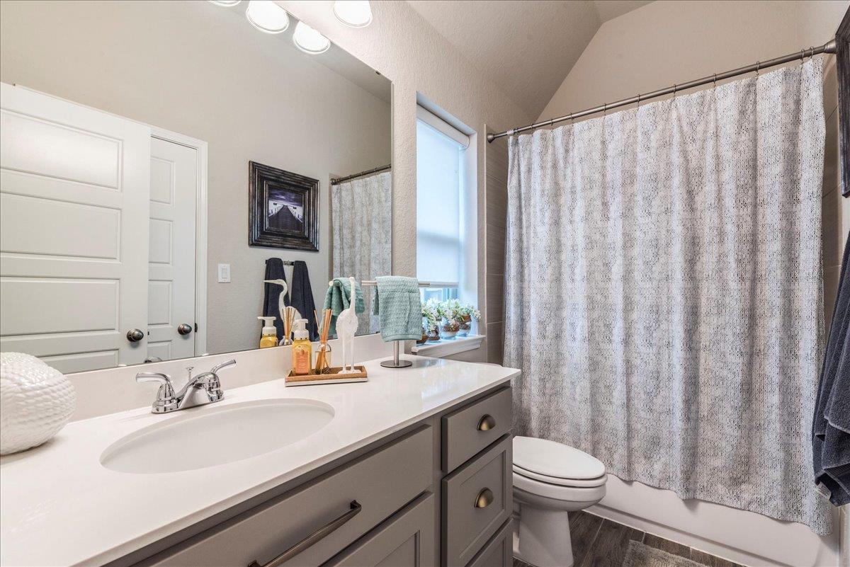 606 Volme Dr, New Braunfels, TX 78130