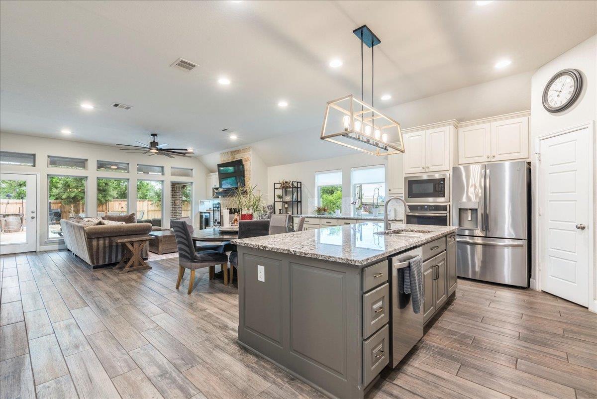 606 Volme Dr, New Braunfels, TX 78130