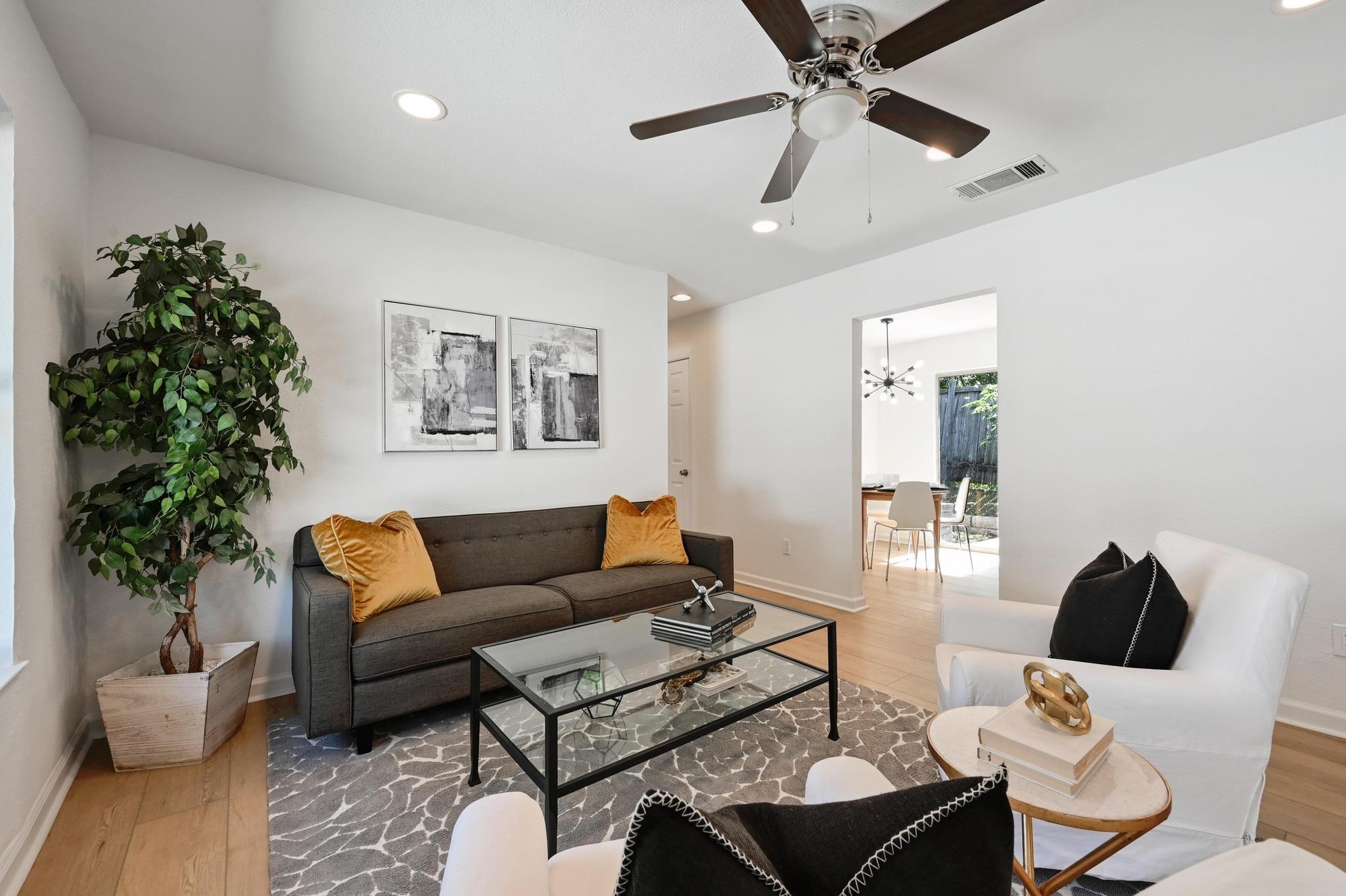 2008 E 11th St, Austin, TX 78702