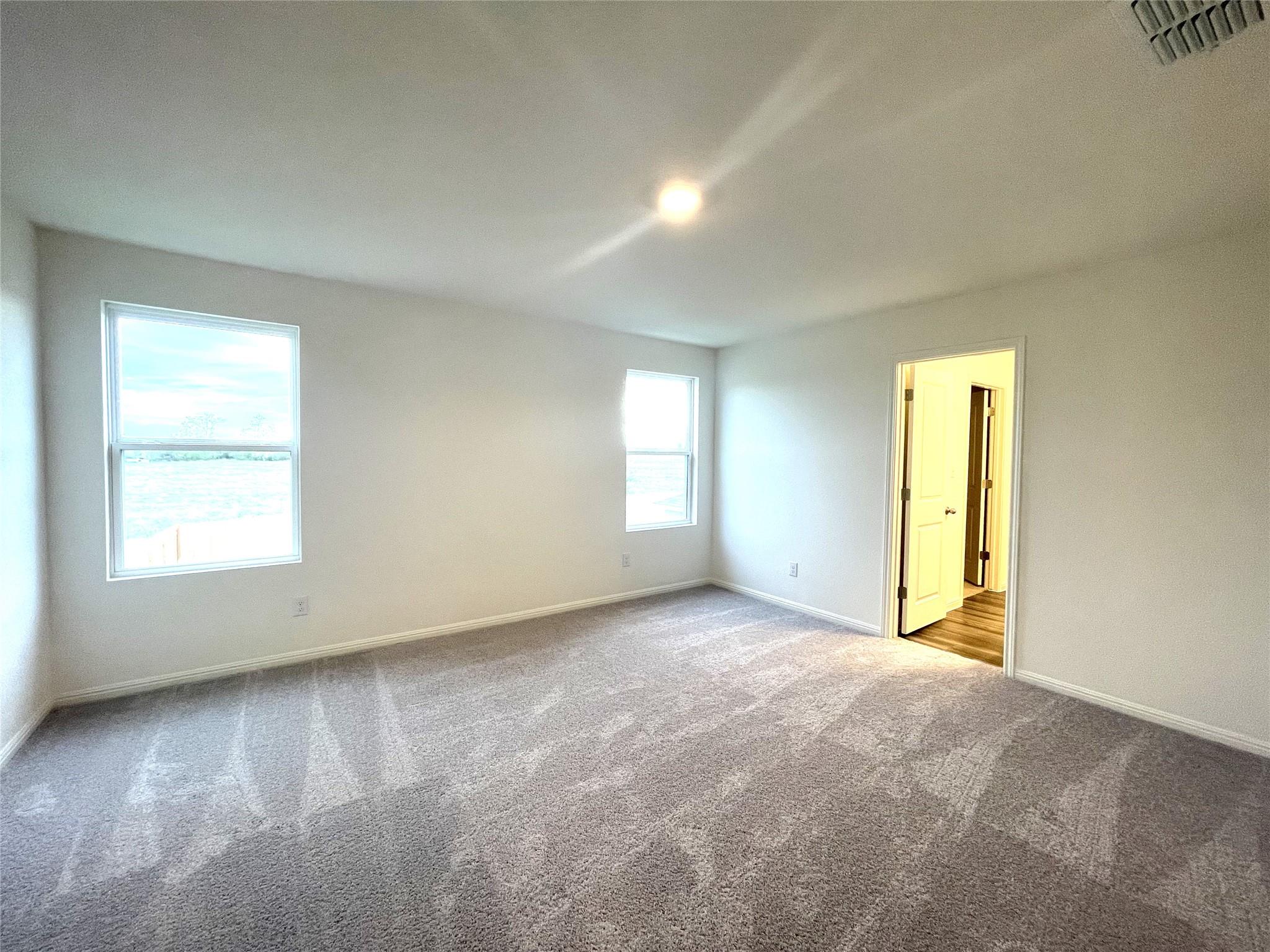 701 Redfish Ln, Hutto, TX 78634