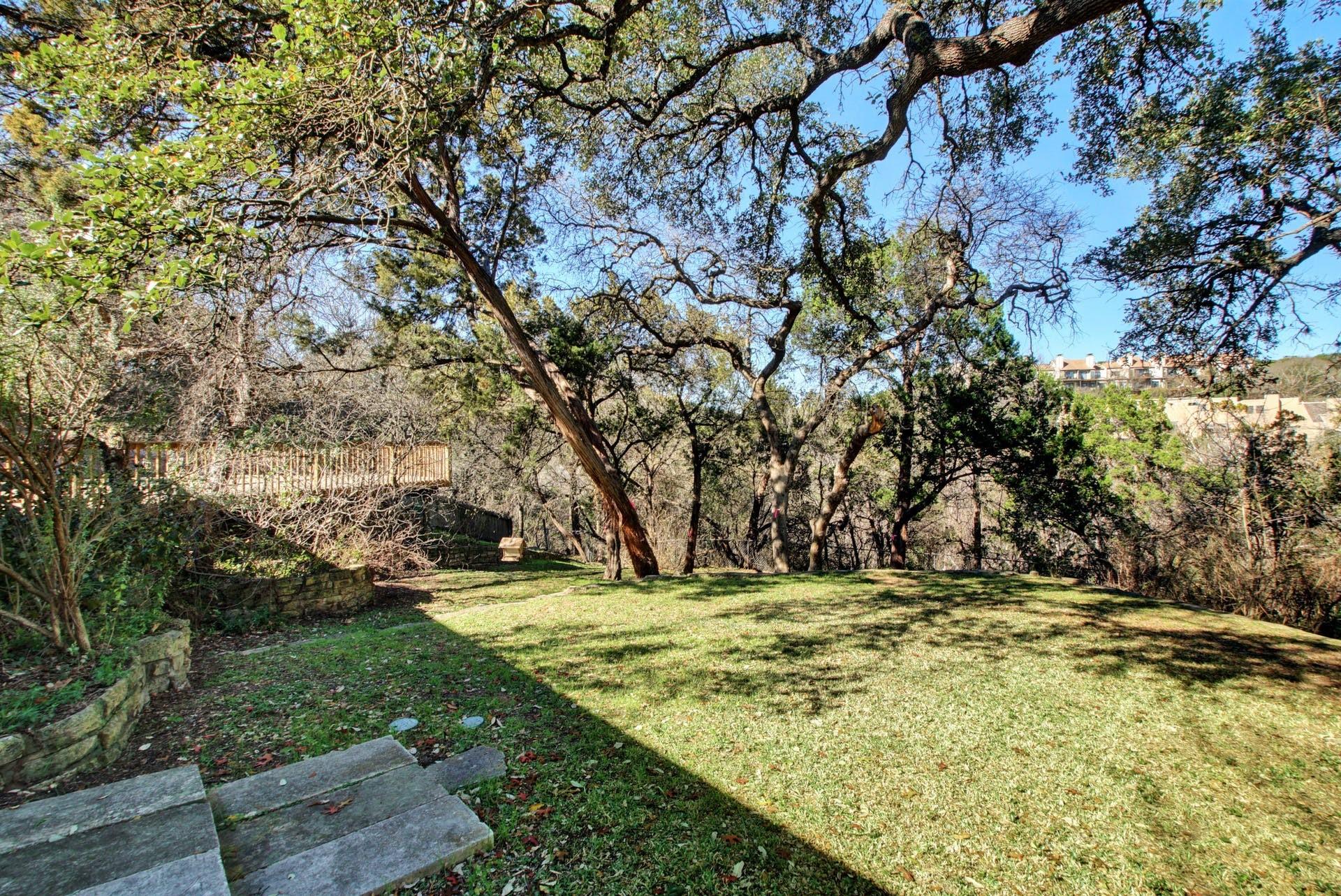 2306 Forest Bend Dr, Austin, TX 78704