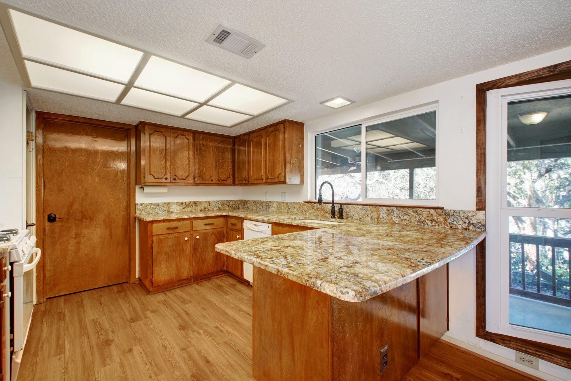 2306 Forest Bend Dr, Austin, TX 78704