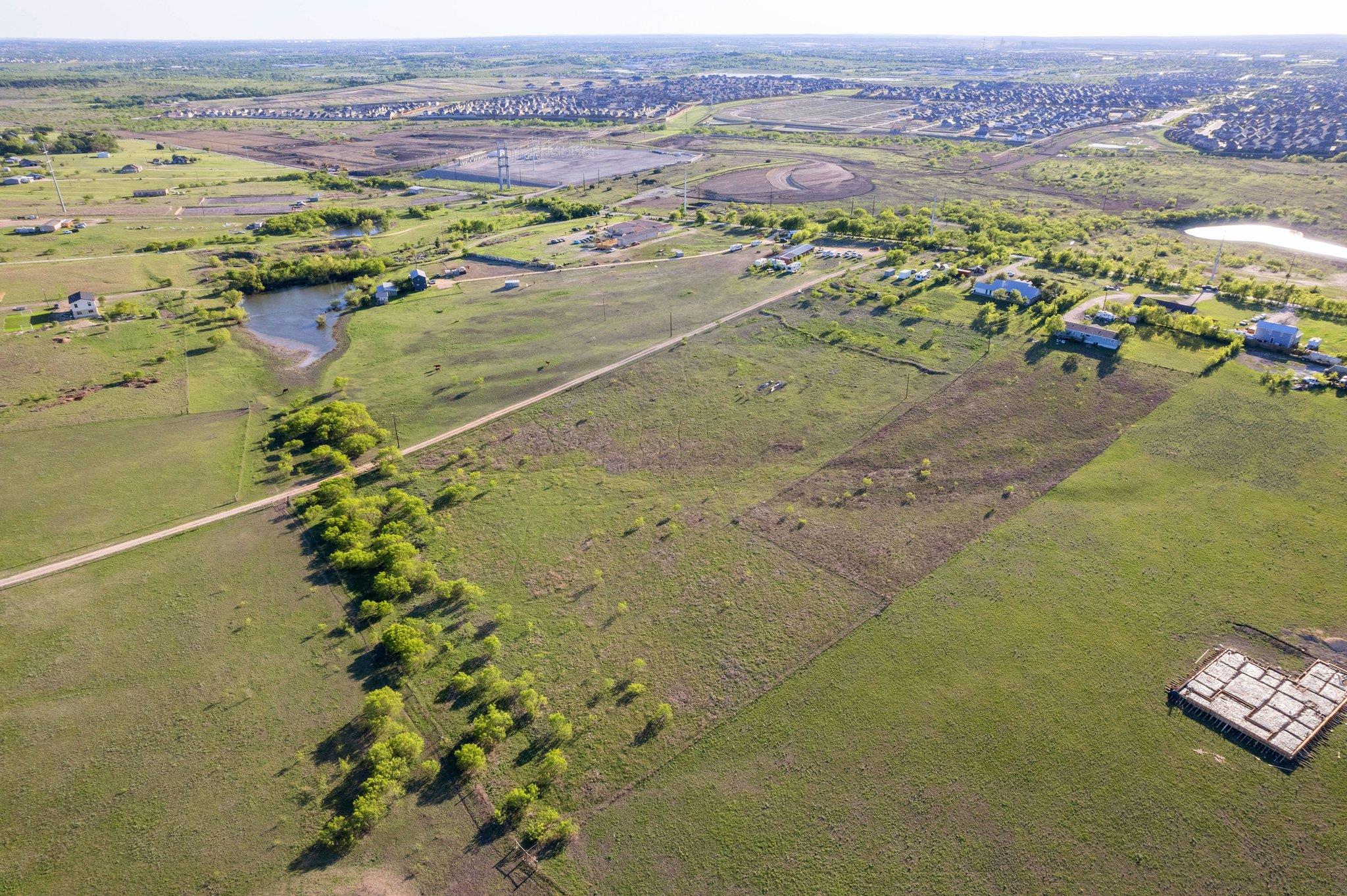 14325 S Turnersville Rd, Buda, TX 78610