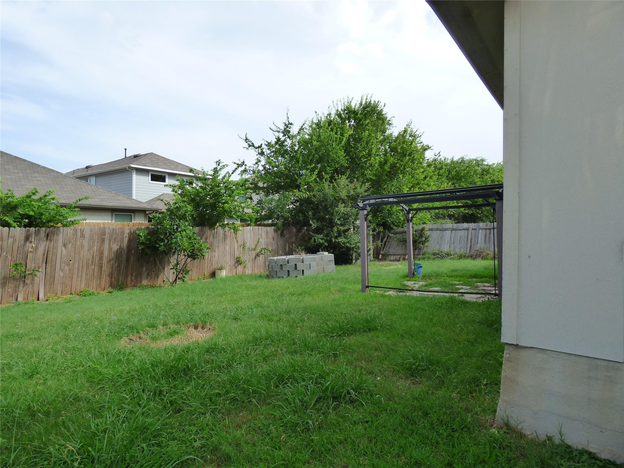 340 Spillway Dr, Kyle, TX 78640