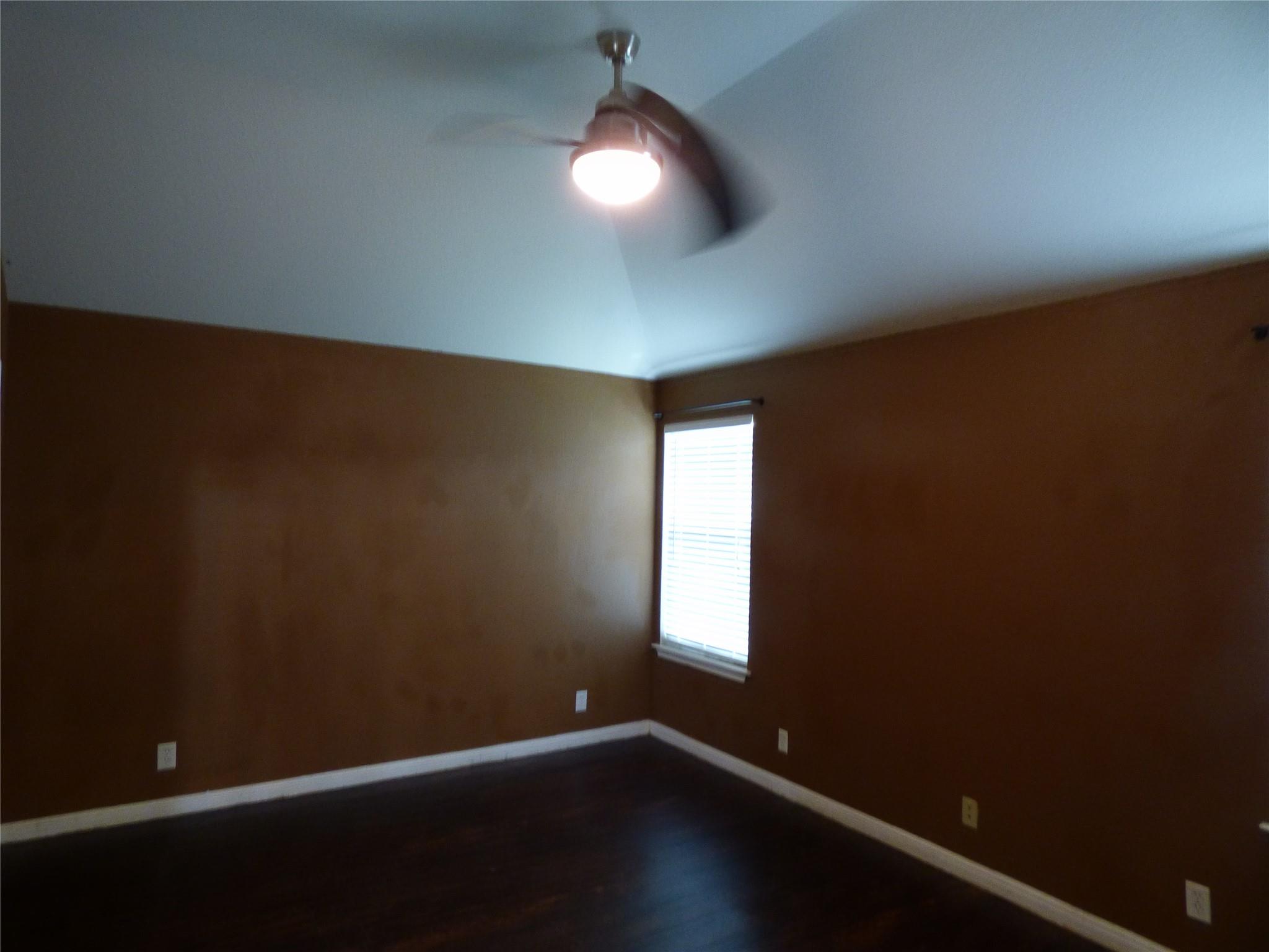 340 Spillway Dr, Kyle, TX 78640