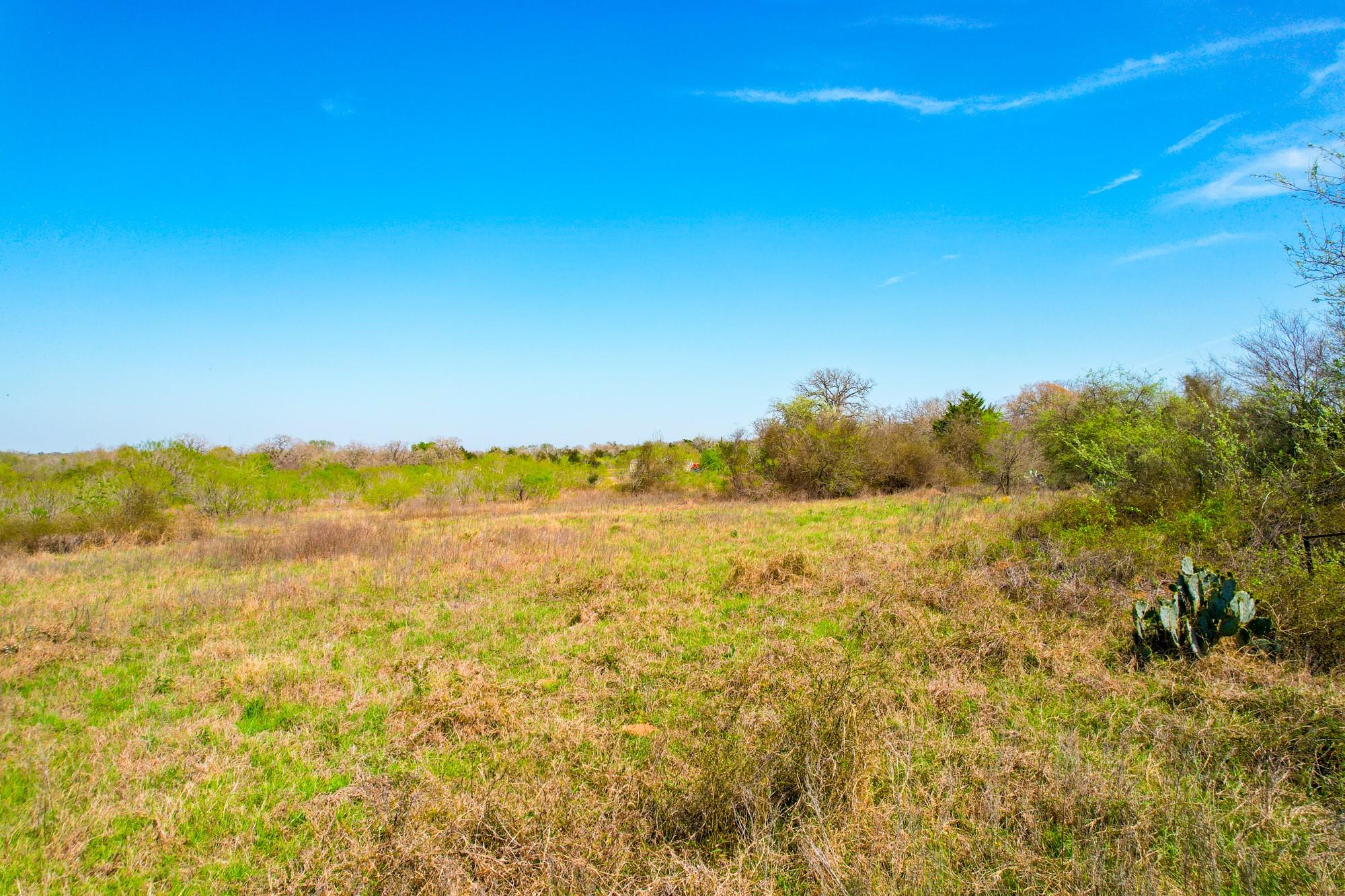 6641 Taylorsville Rd, Dale, TX 78616