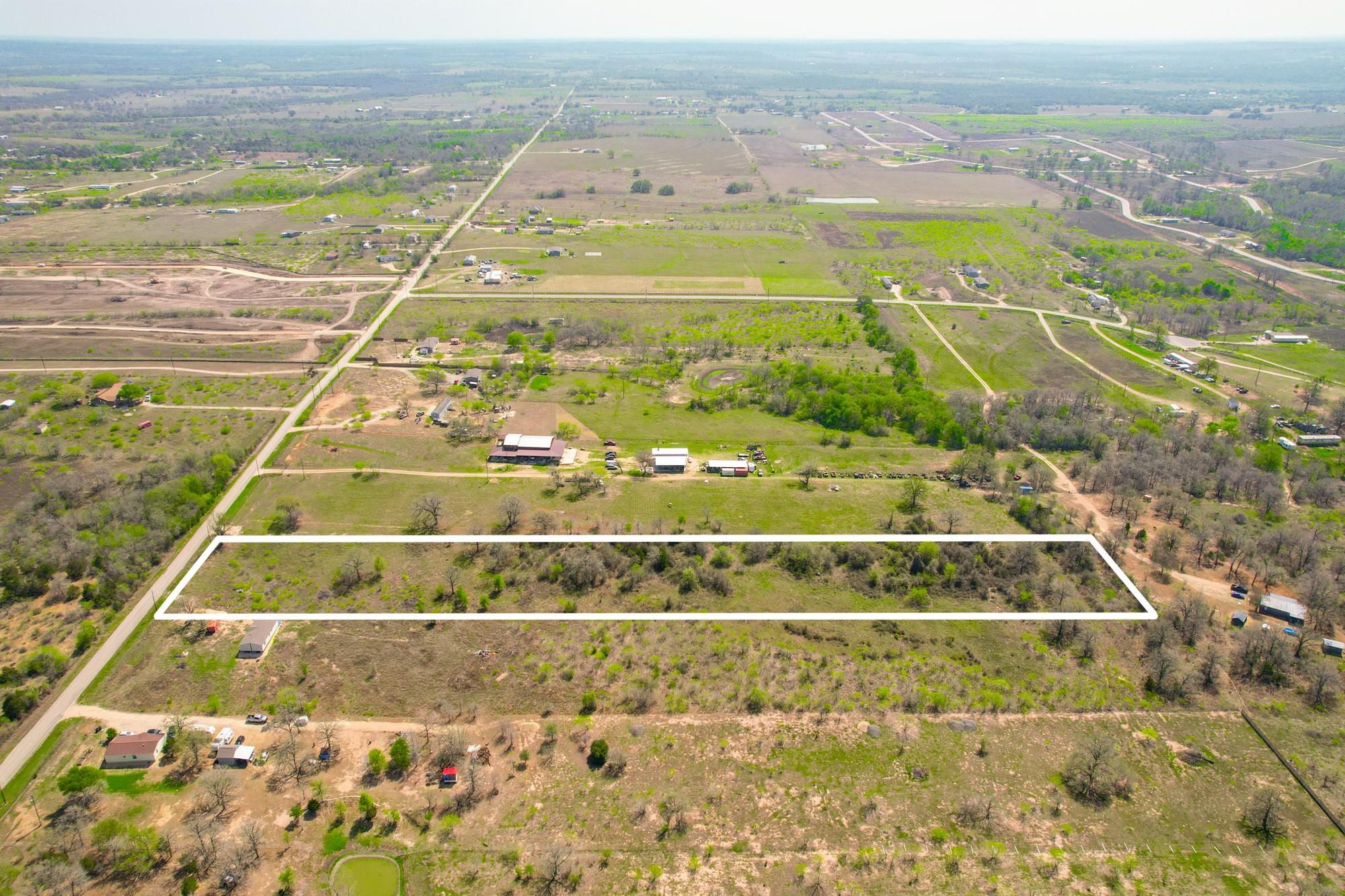 6641 Taylorsville Rd, Dale, TX 78616