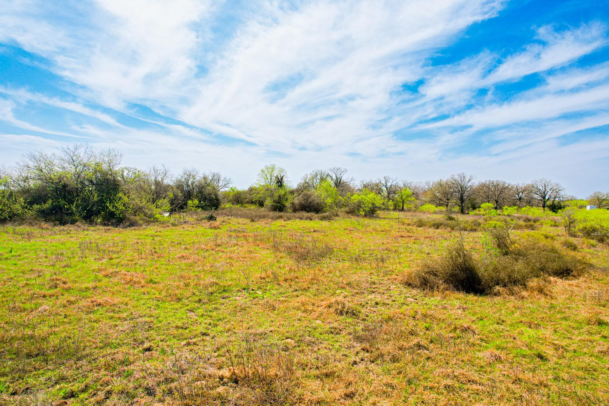 6641 Taylorsville Rd, Dale, TX 78616