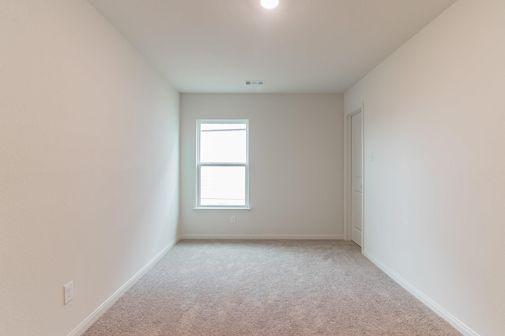 1052 Riverdale Cv, Jarrell, TX 76537