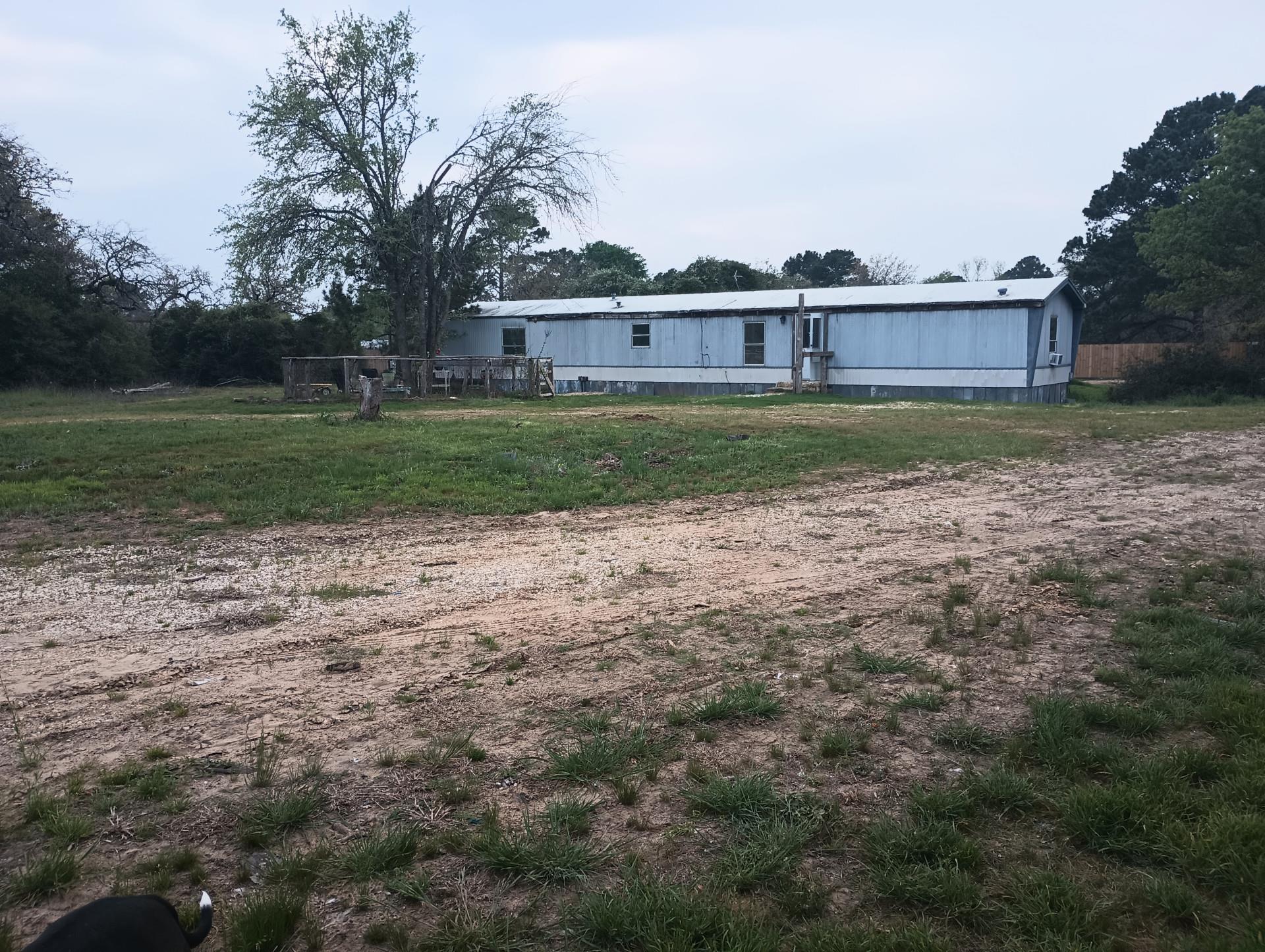 152 Palamino Ct, Paige, TX 78659