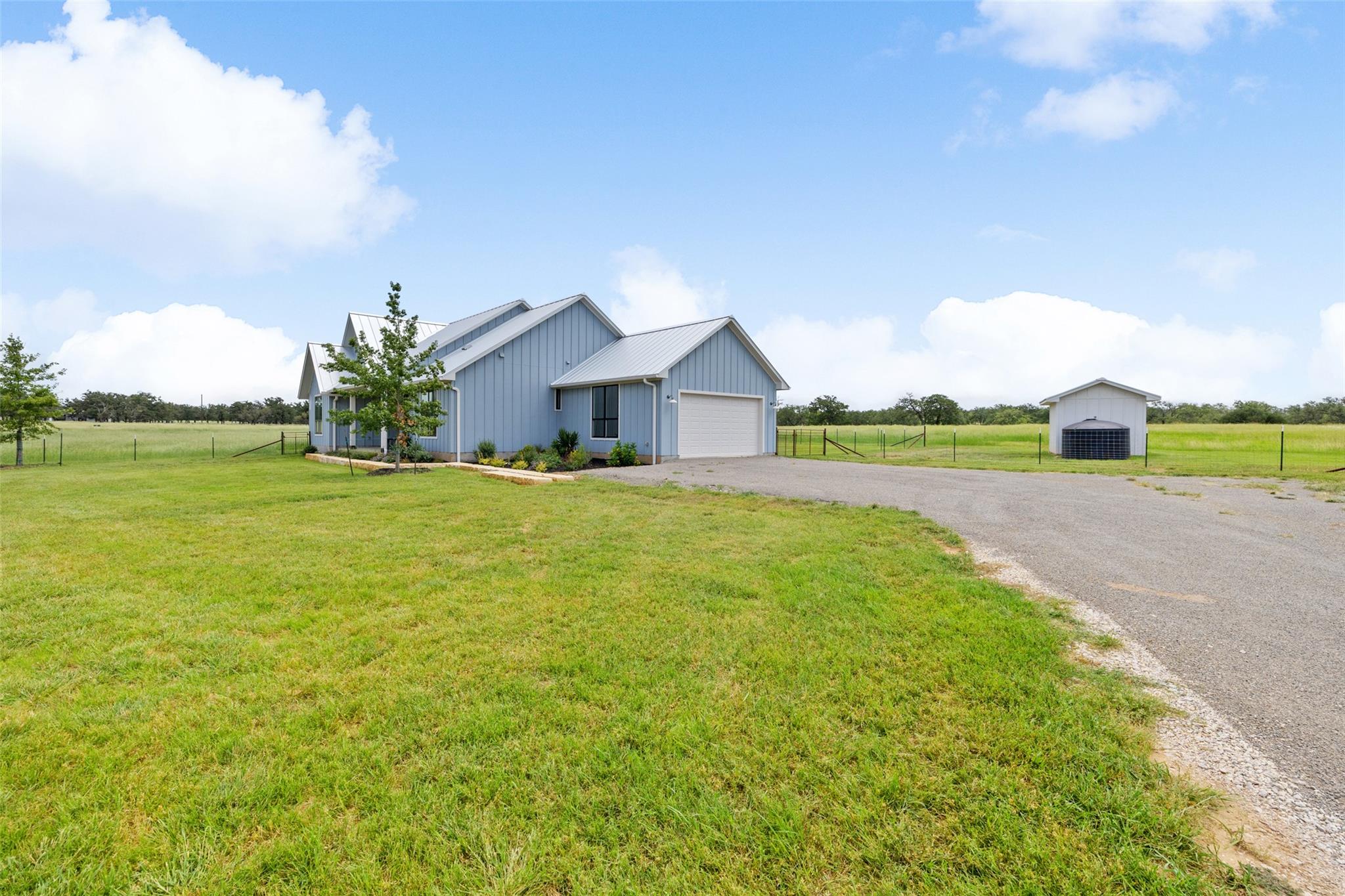 29 Spencer Ct, Fredericksburg, TX 78624