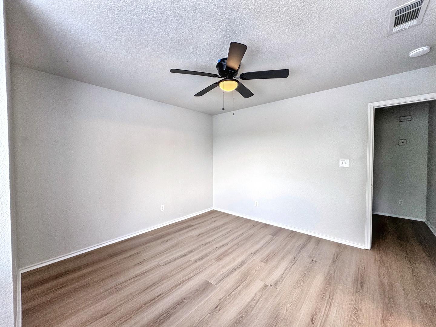 867 Sagewood Trl, San Marcos, TX 78666