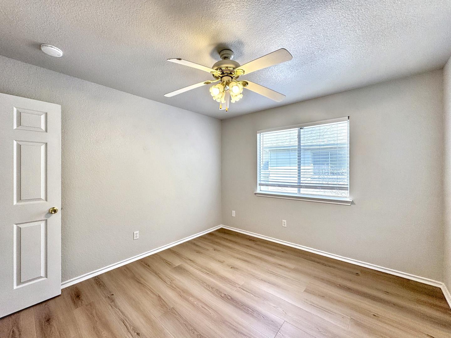 867 Sagewood Trl, San Marcos, TX 78666