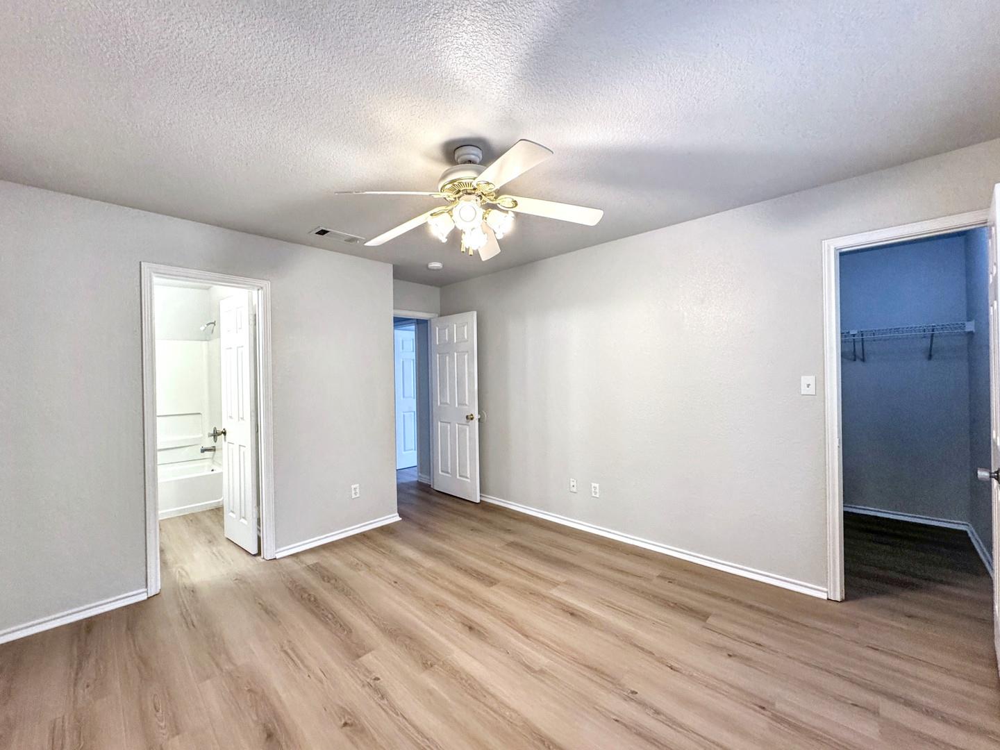 867 Sagewood Trl, San Marcos, TX 78666