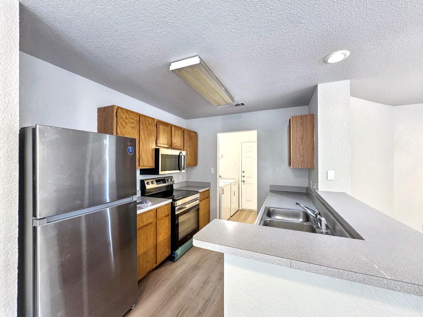 867 Sagewood Trl, San Marcos, TX 78666
