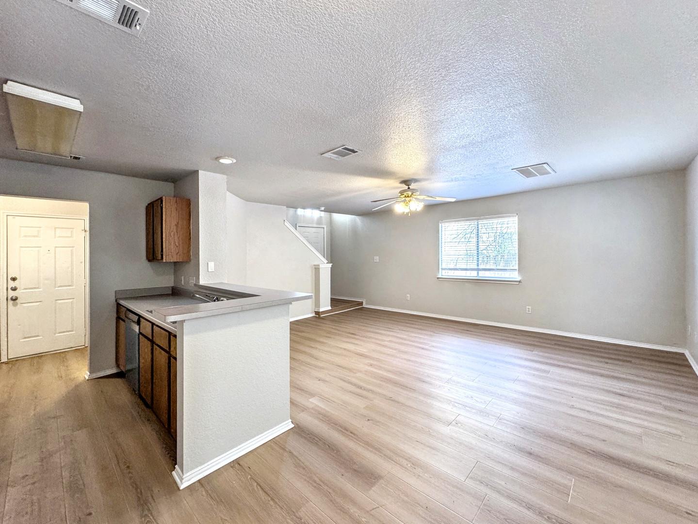 867 Sagewood Trl, San Marcos, TX 78666